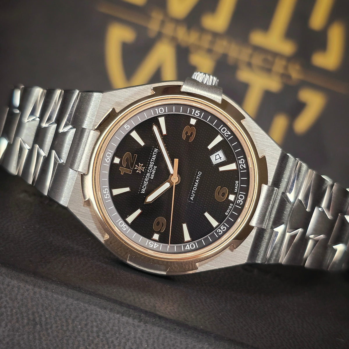 Vacheron Constantin Overseas 47040 front view