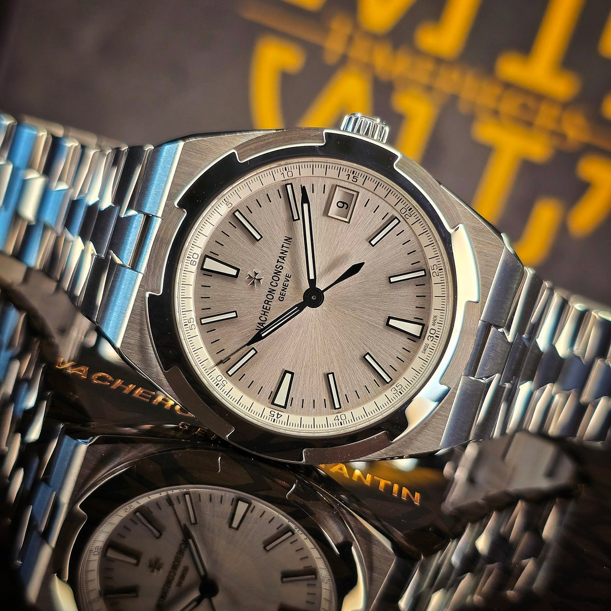 Vacheron Constantin Overseas 4500v Silver Dial front view