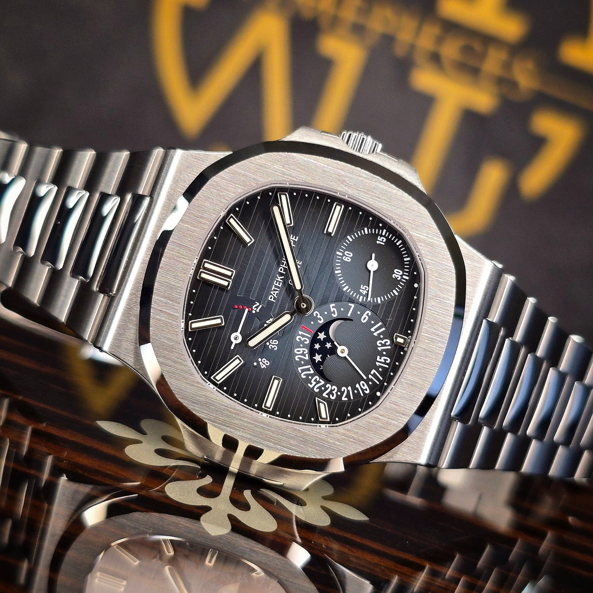 Patek Philippe Nautilus 5712/1A front view