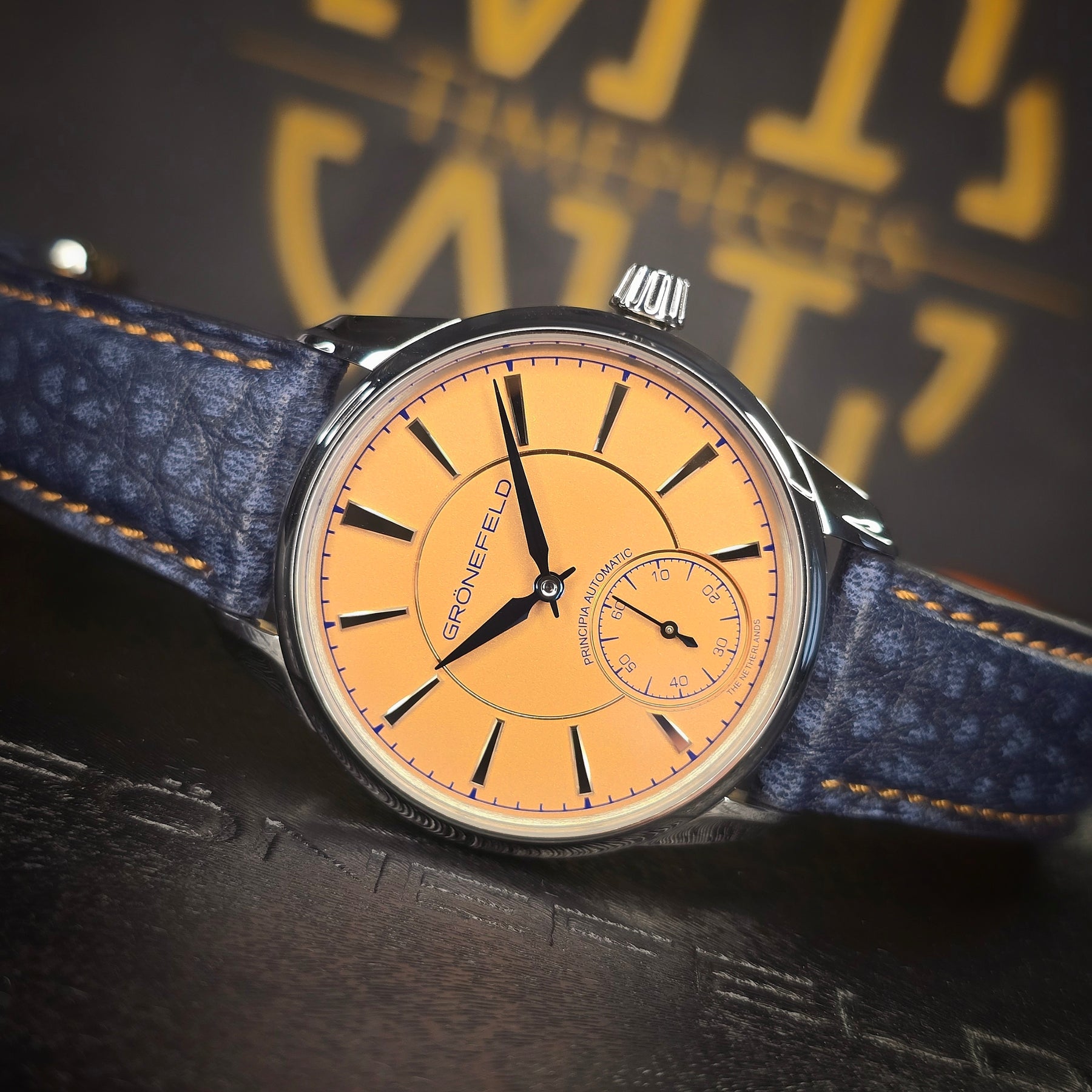 Gronefeld 1941 Principia Salmon front view