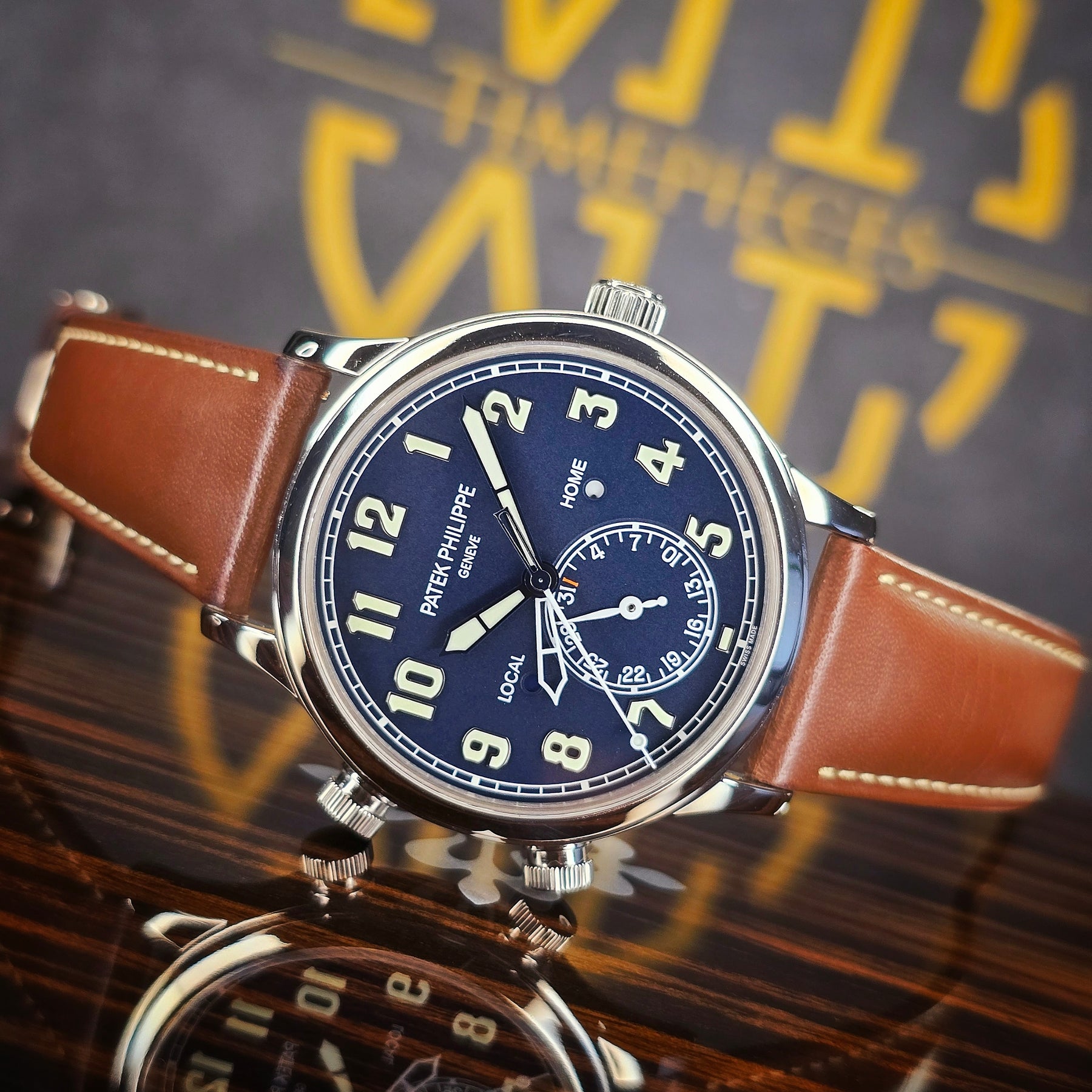 Patek Philippe Calatrava Pilot Travel Time 5524G-001 front