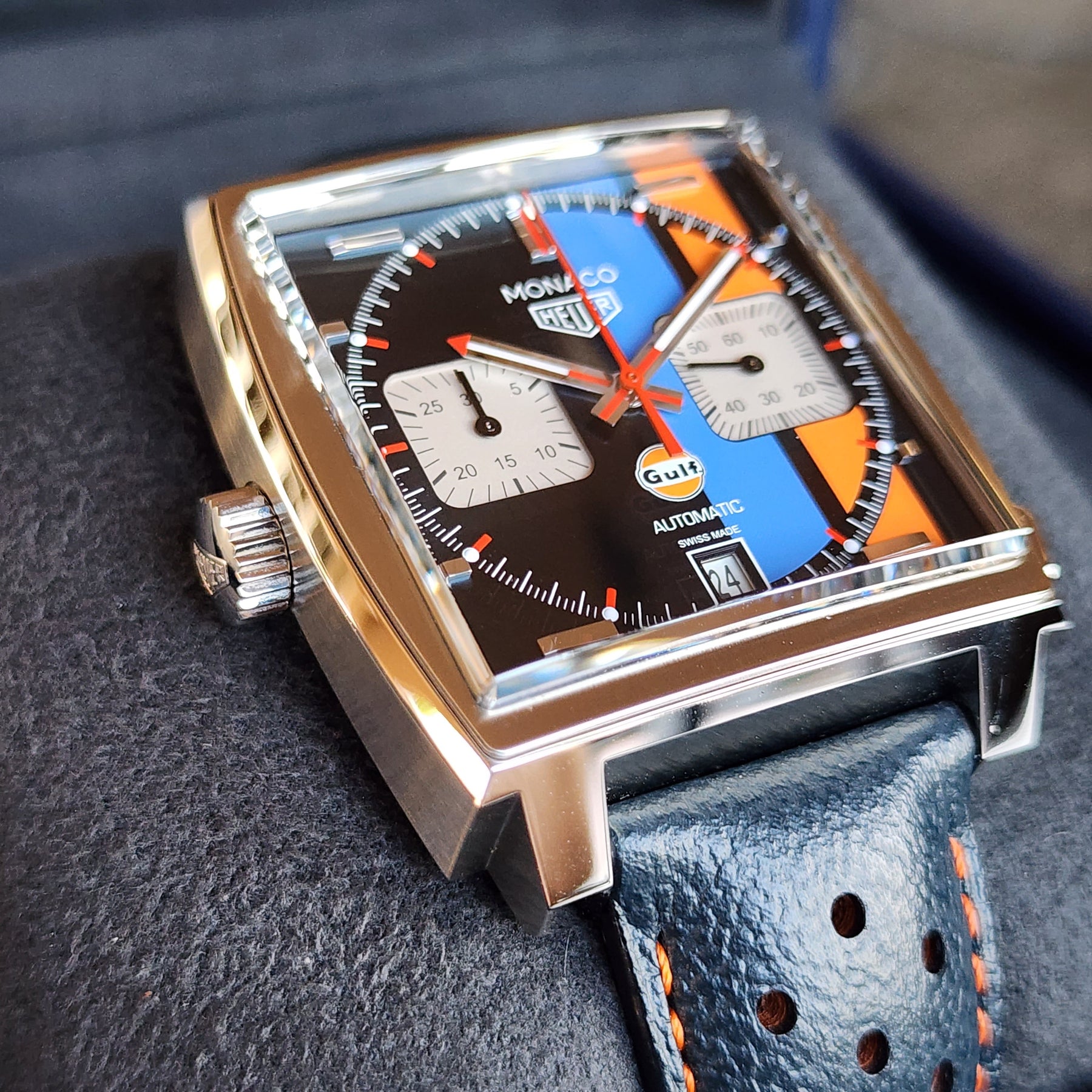 Tag Heuer Monaco Gulf CAW211R case view