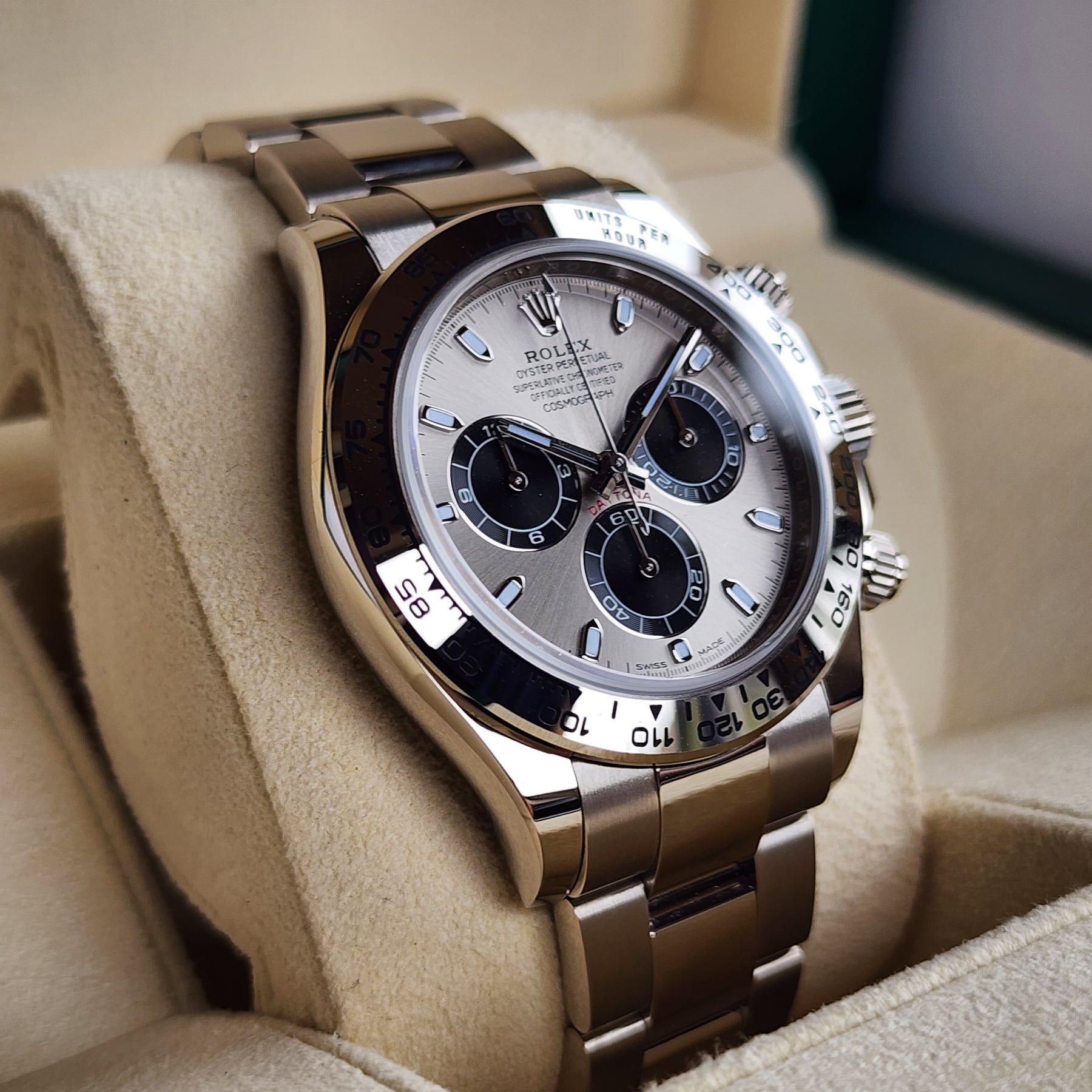 Rolex Cosmograph Daytona White Gold 116509 left side view