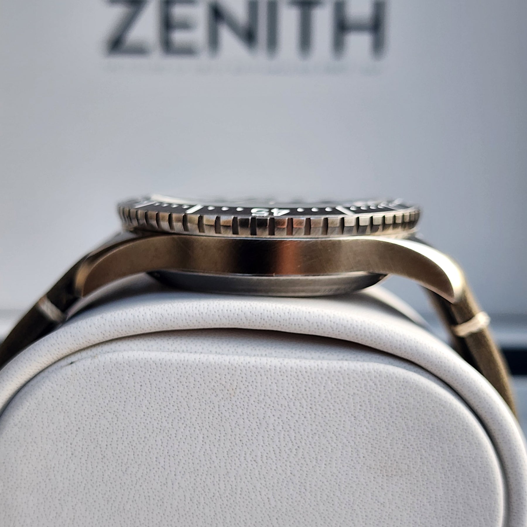 Zenith El Primero Pilot Chronometro Tipo CP-2 side profile view