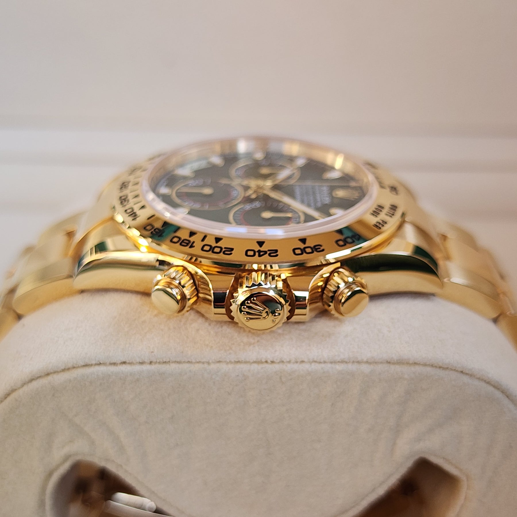 Rolex Daytona Yellow Gold Green Dial John Mayer 116508 crown view