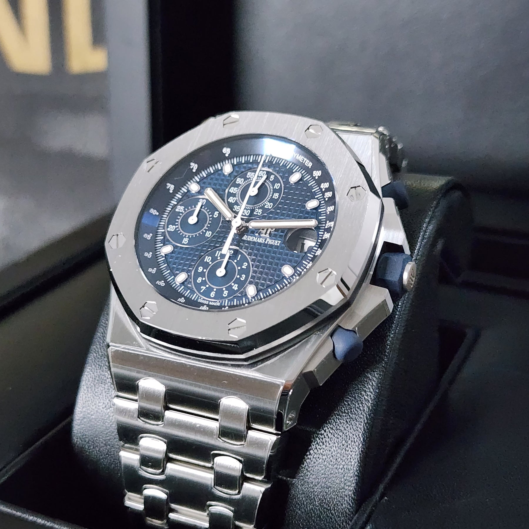 Audemars Piguet Royal Oak Offshore The Beast 42mm right view