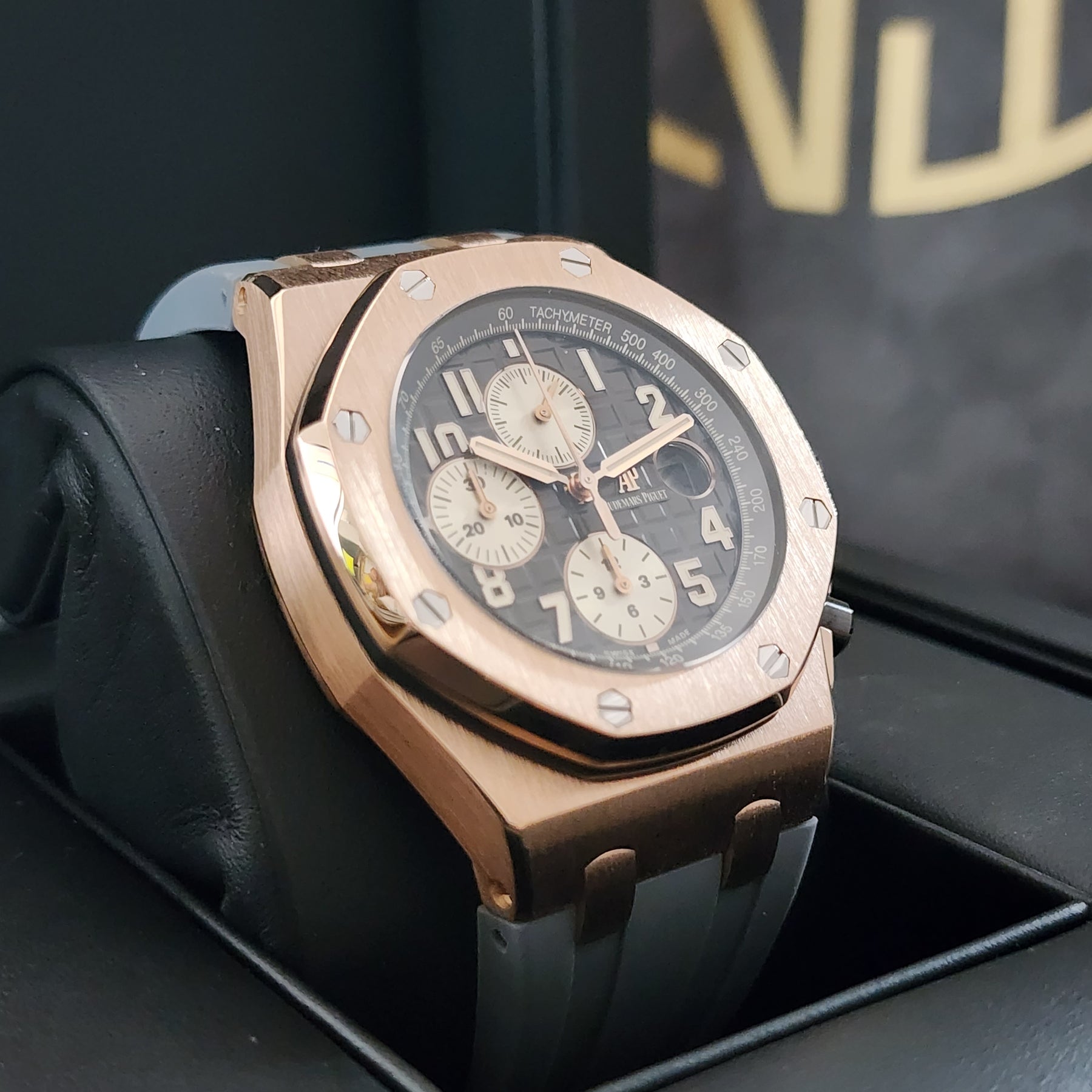 Audemars Piguet Royal Oak Offshore 42mm left view