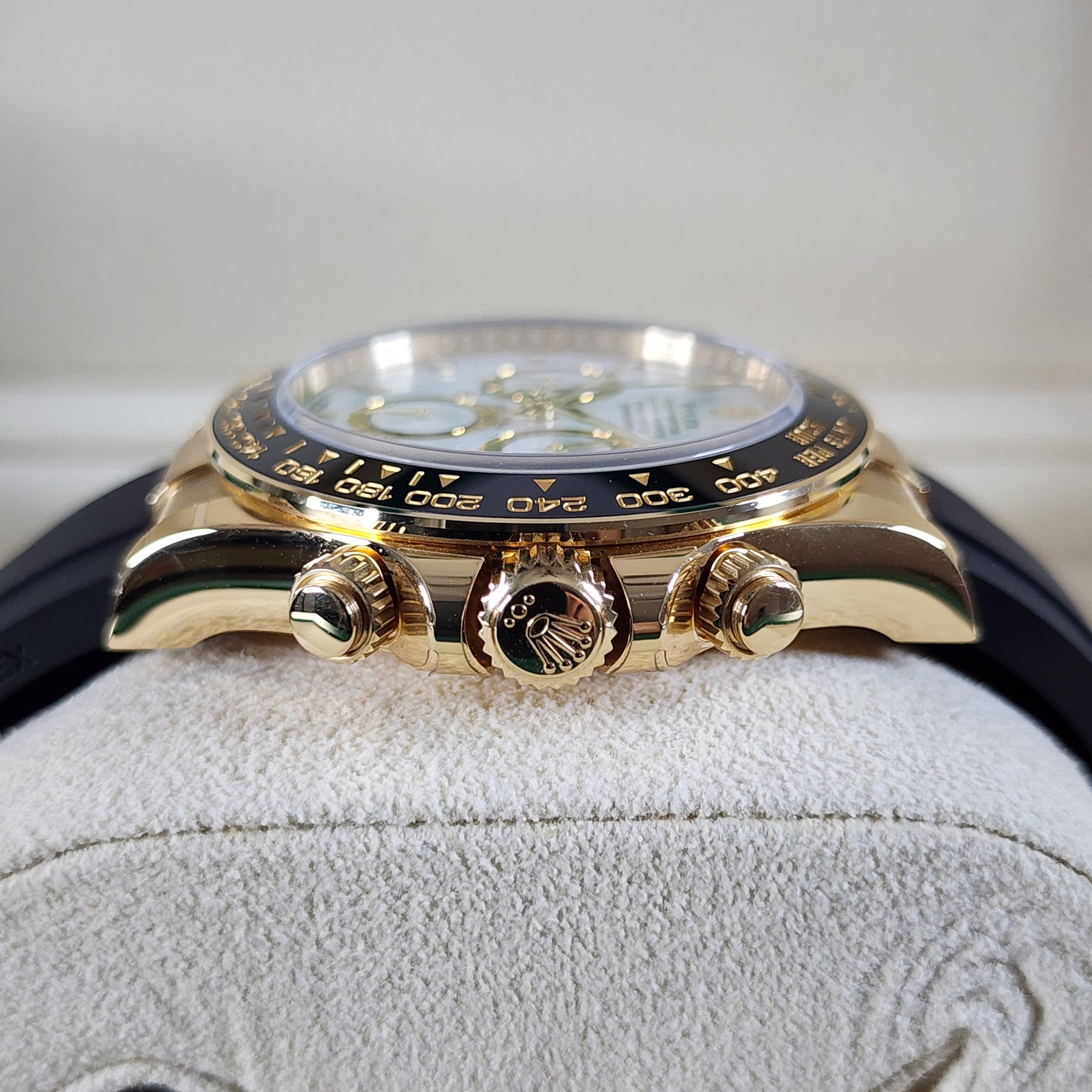 Rolex Daytona Yellow Gold Oysterflex 126618LN crown view