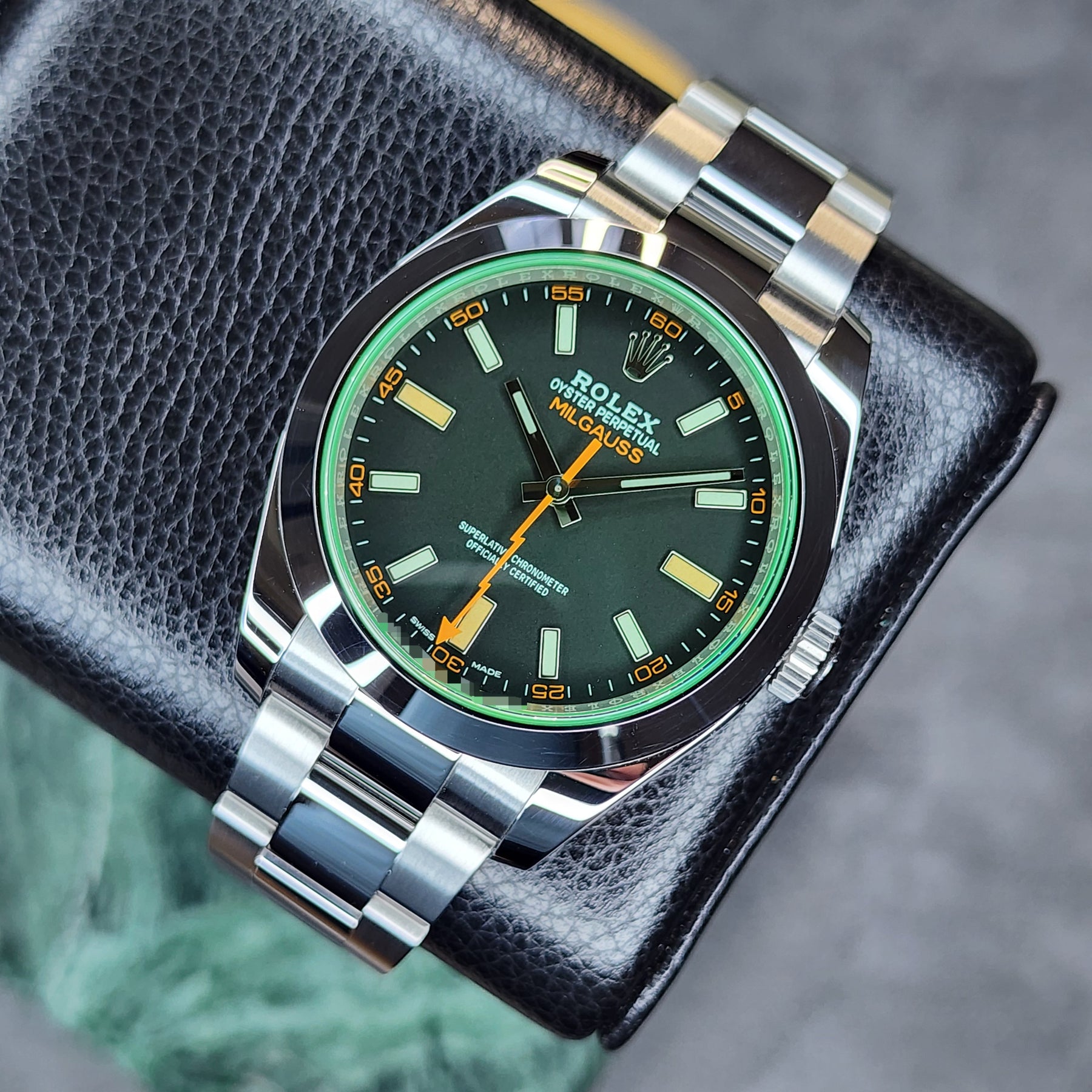Rolex Milgauss Black Dial Green Crystal 116400GV front view