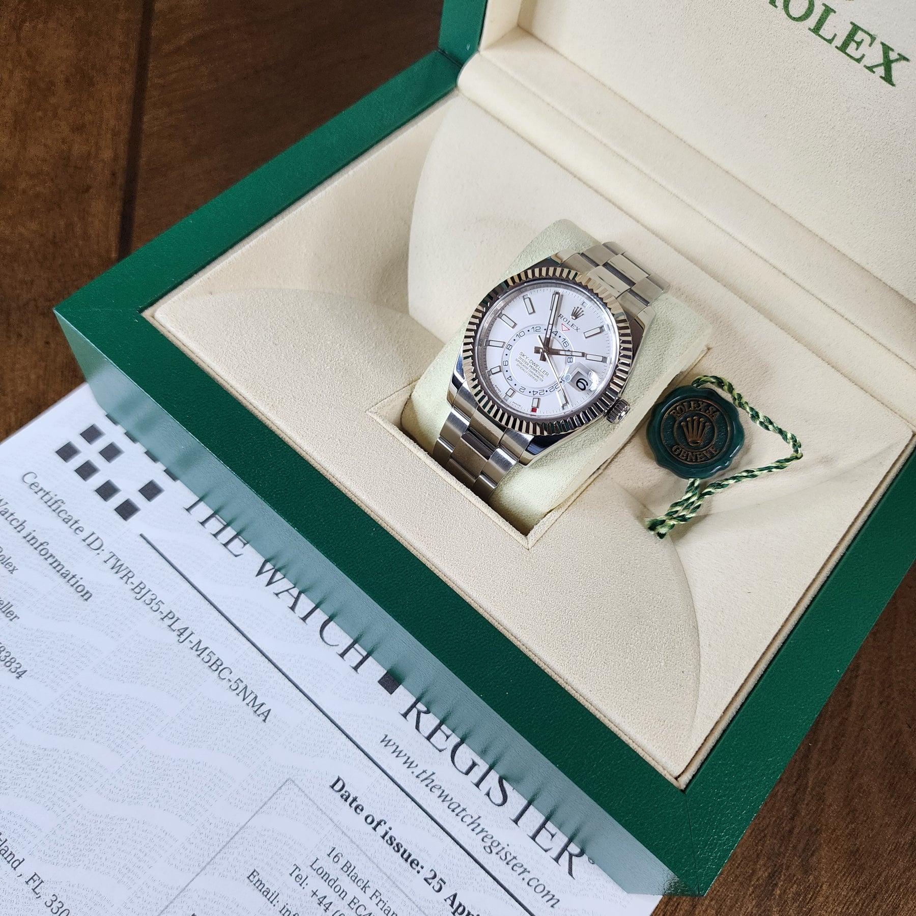 Rolex Sky-Dweller White 326934 contents view