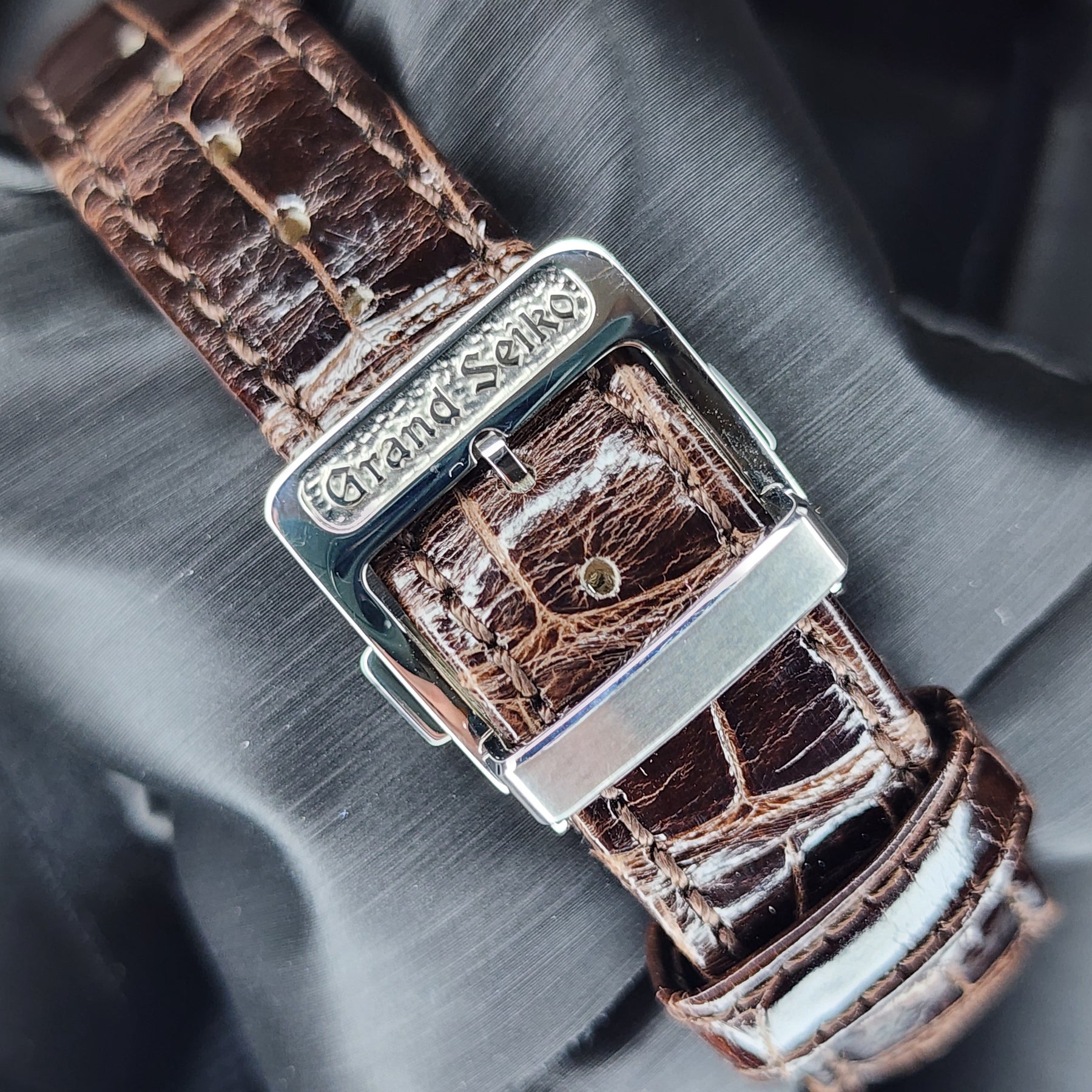 Grand Seiko Elegance SBGH263 39.5mm clasp view