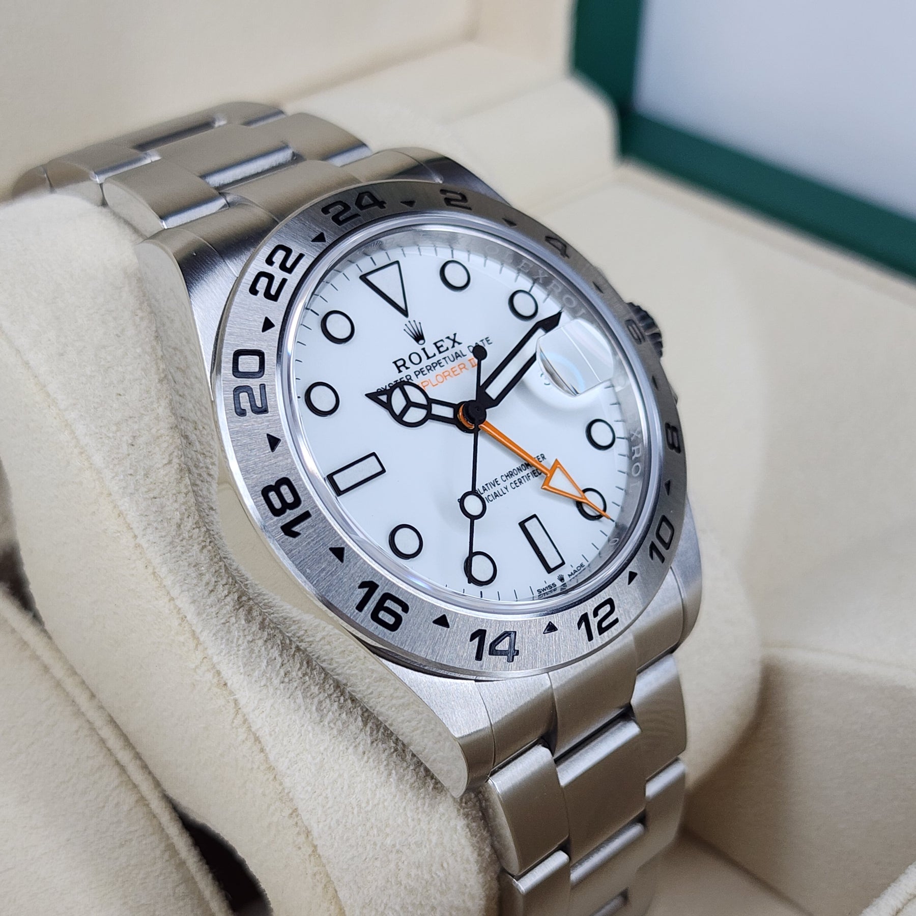 Rolex Explorer II Polar 226570 left side case, lugs view