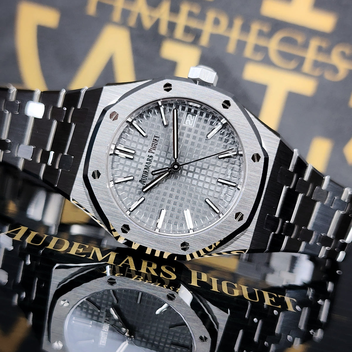 Audemars Piguet Royal Oak 15550st front view