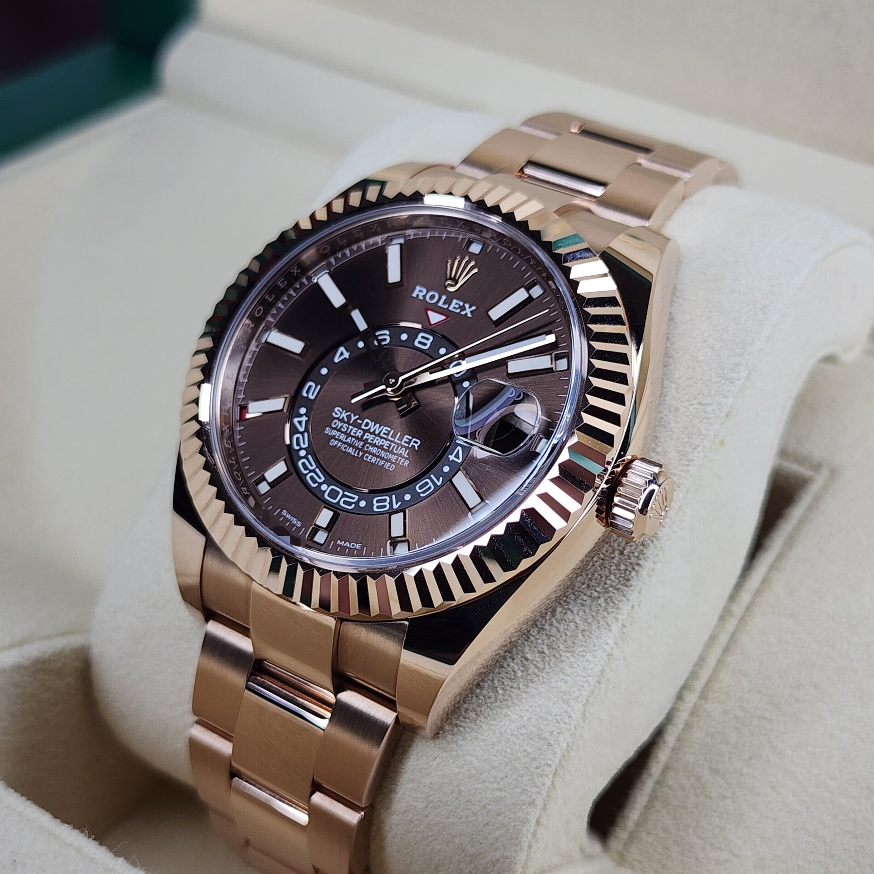 Rolex Sky-Dweller Annual Calendar 326935 right side case view