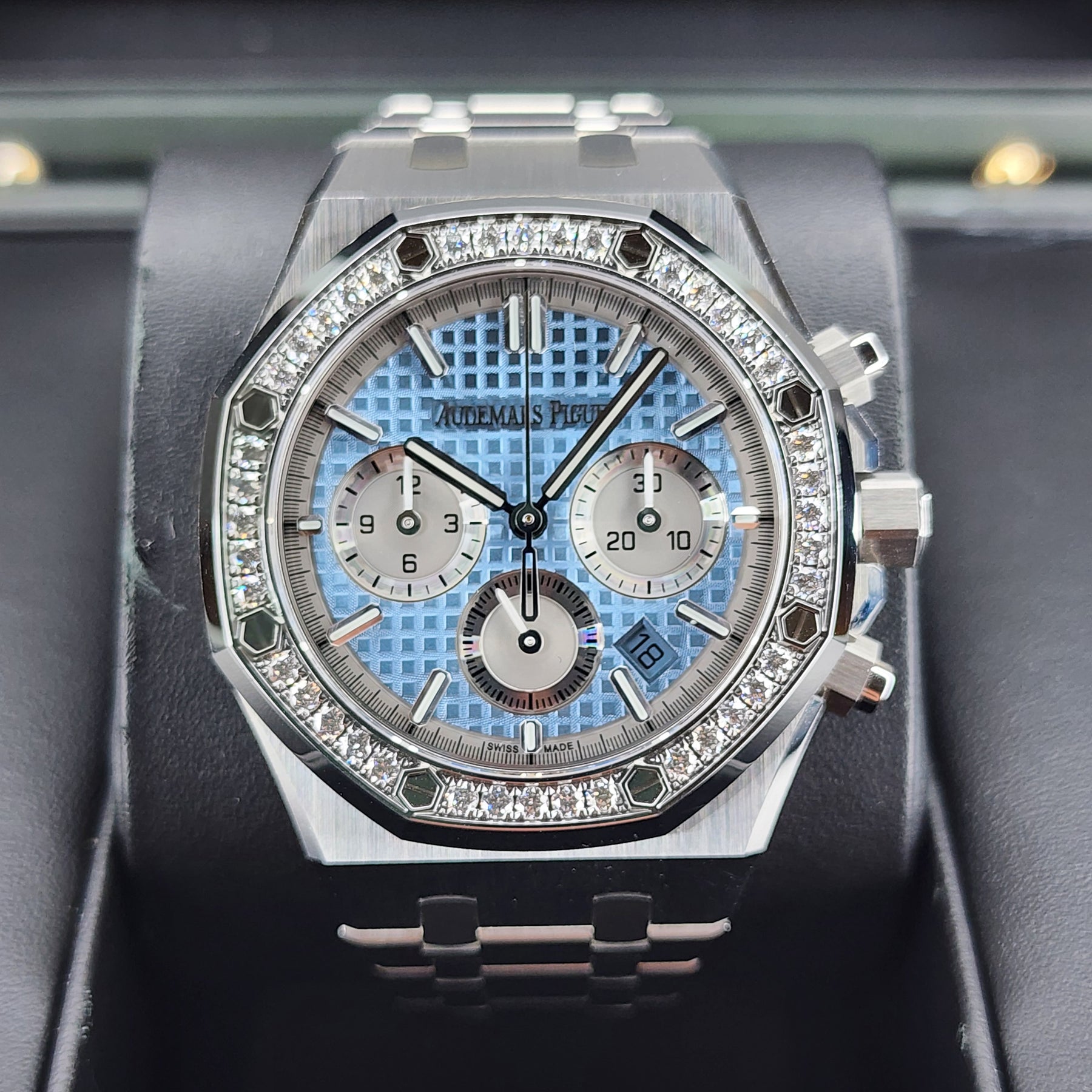 Audemars Piguet Royal Oak Chrono 38mm 26715ST front view