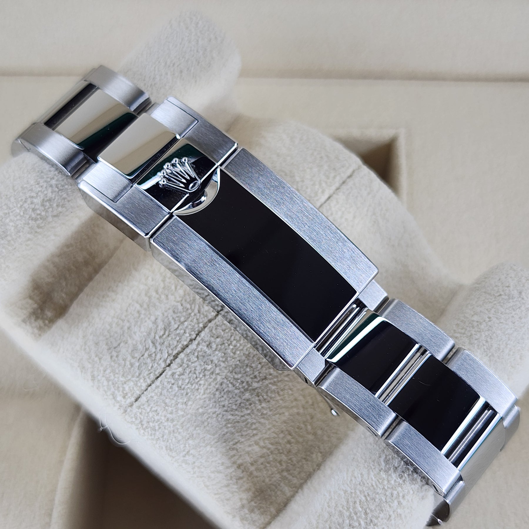 Rolex Daytona Ceramic 116500LN clasp view