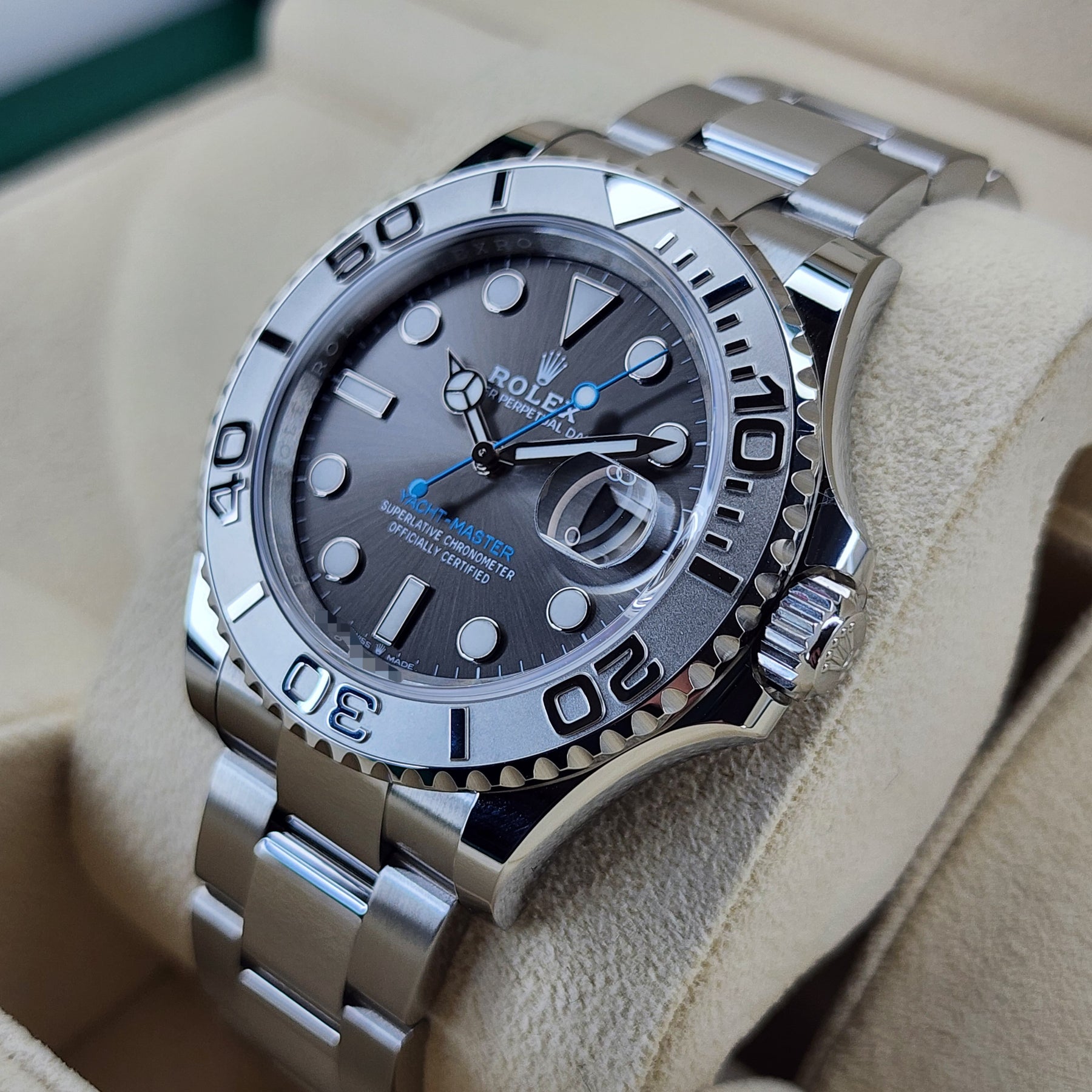 Rolex Yacht-Master 126622 crown, case view
