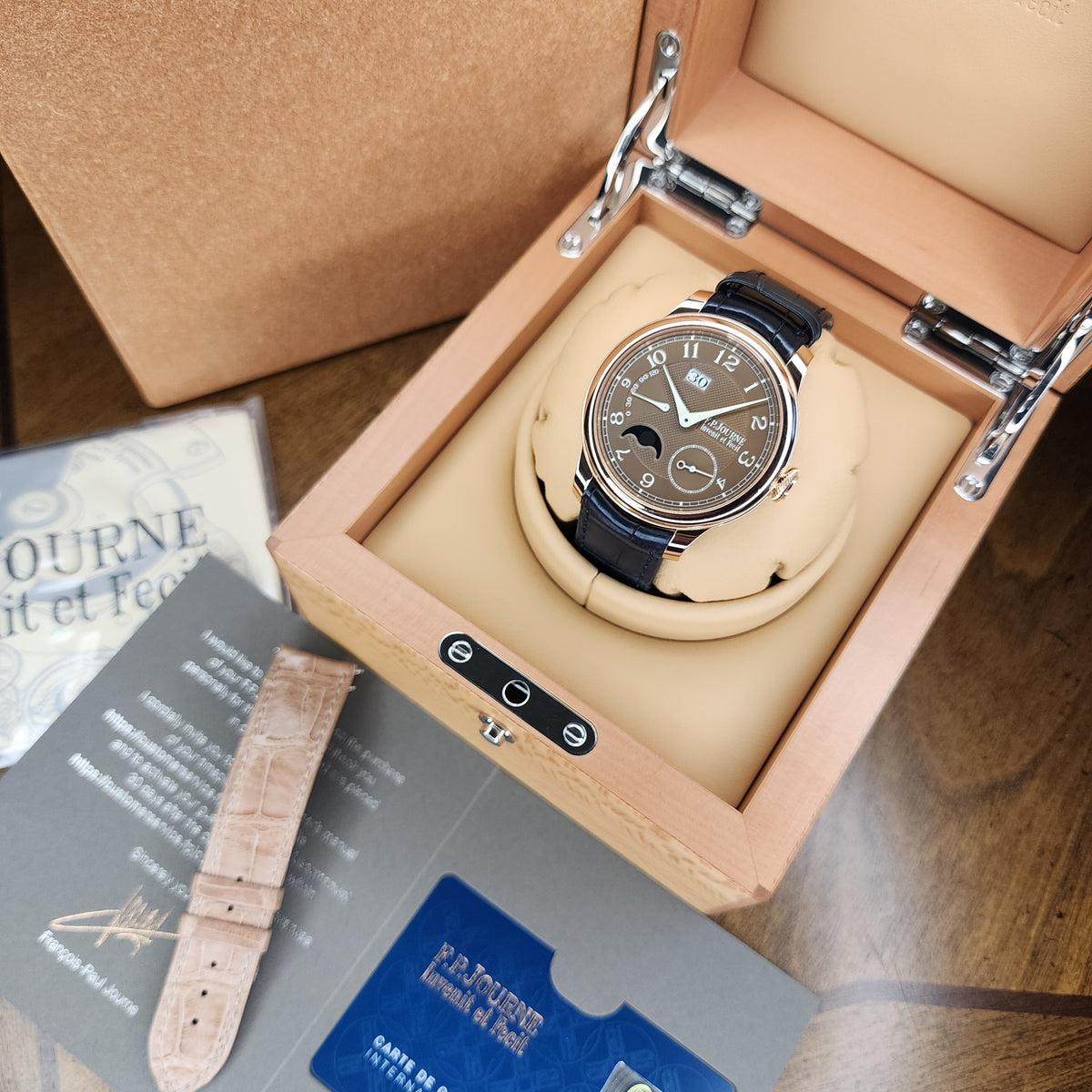 F.P. Journe Octa Lune Automatique Havana full set view