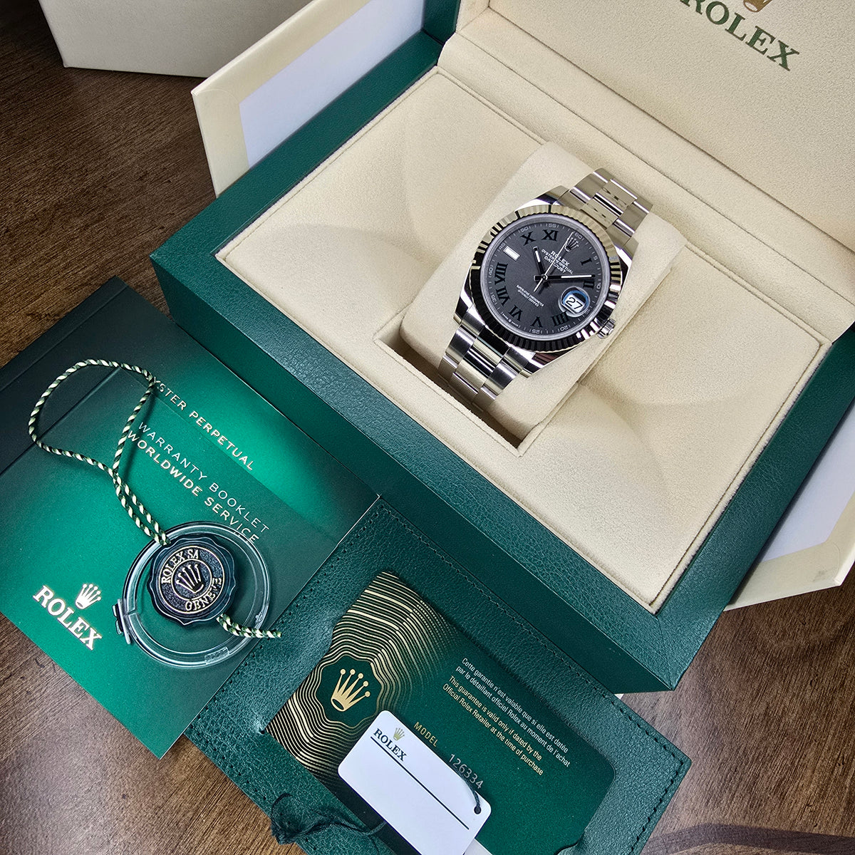 Rolex Datejust Wimbledon 126334 full set view