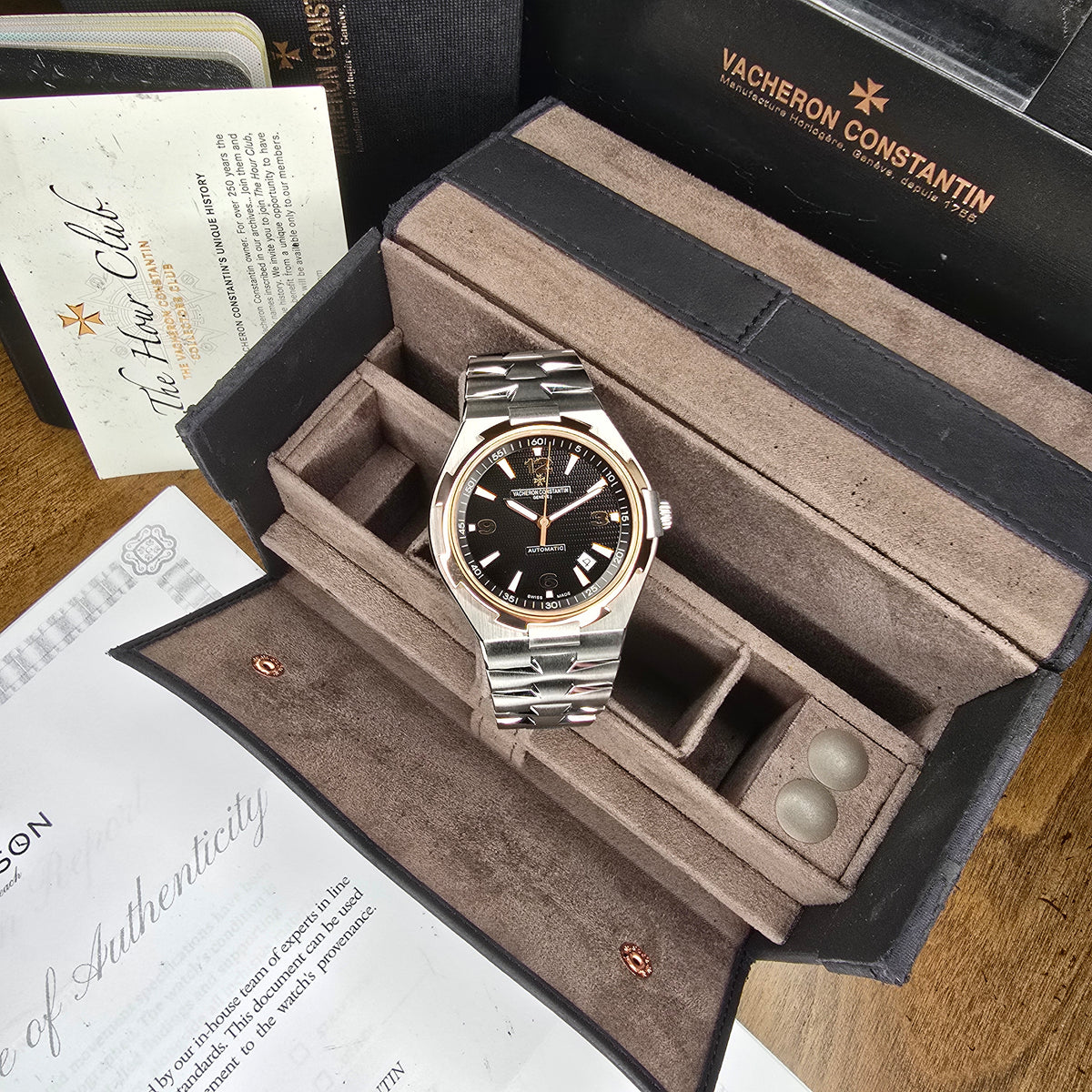 Vacheron Constantin Overseas 47040 full set view