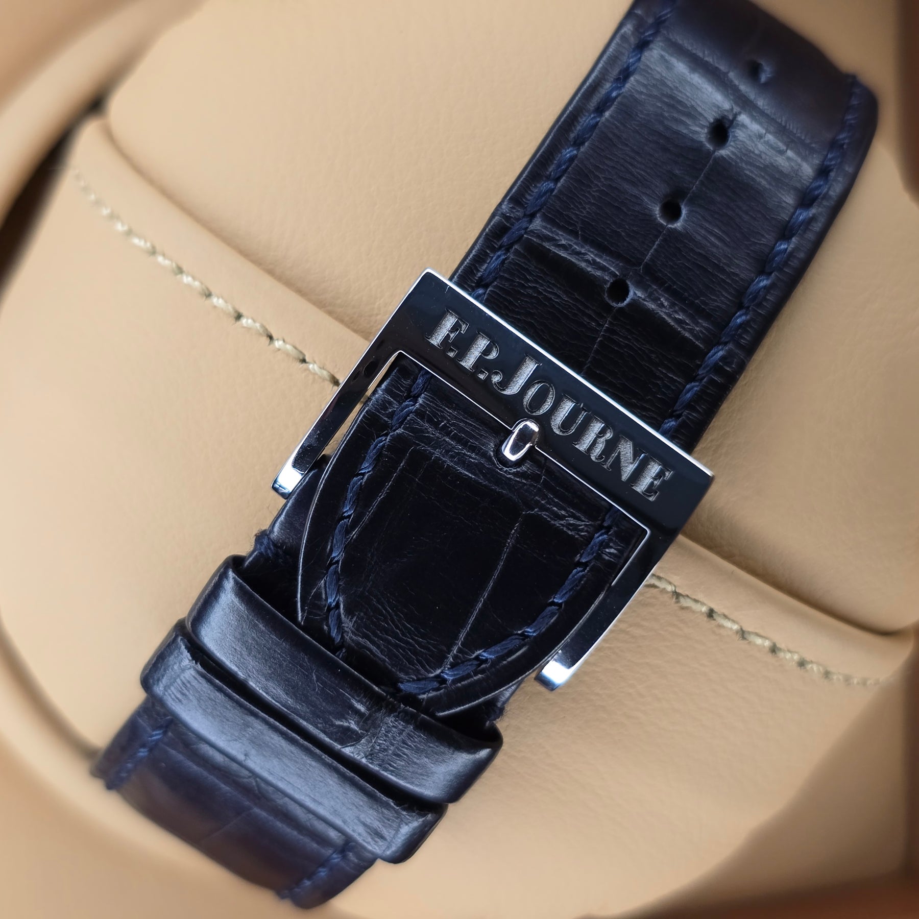 F.P. Journe Souverain Chronometre Bleu clasp view