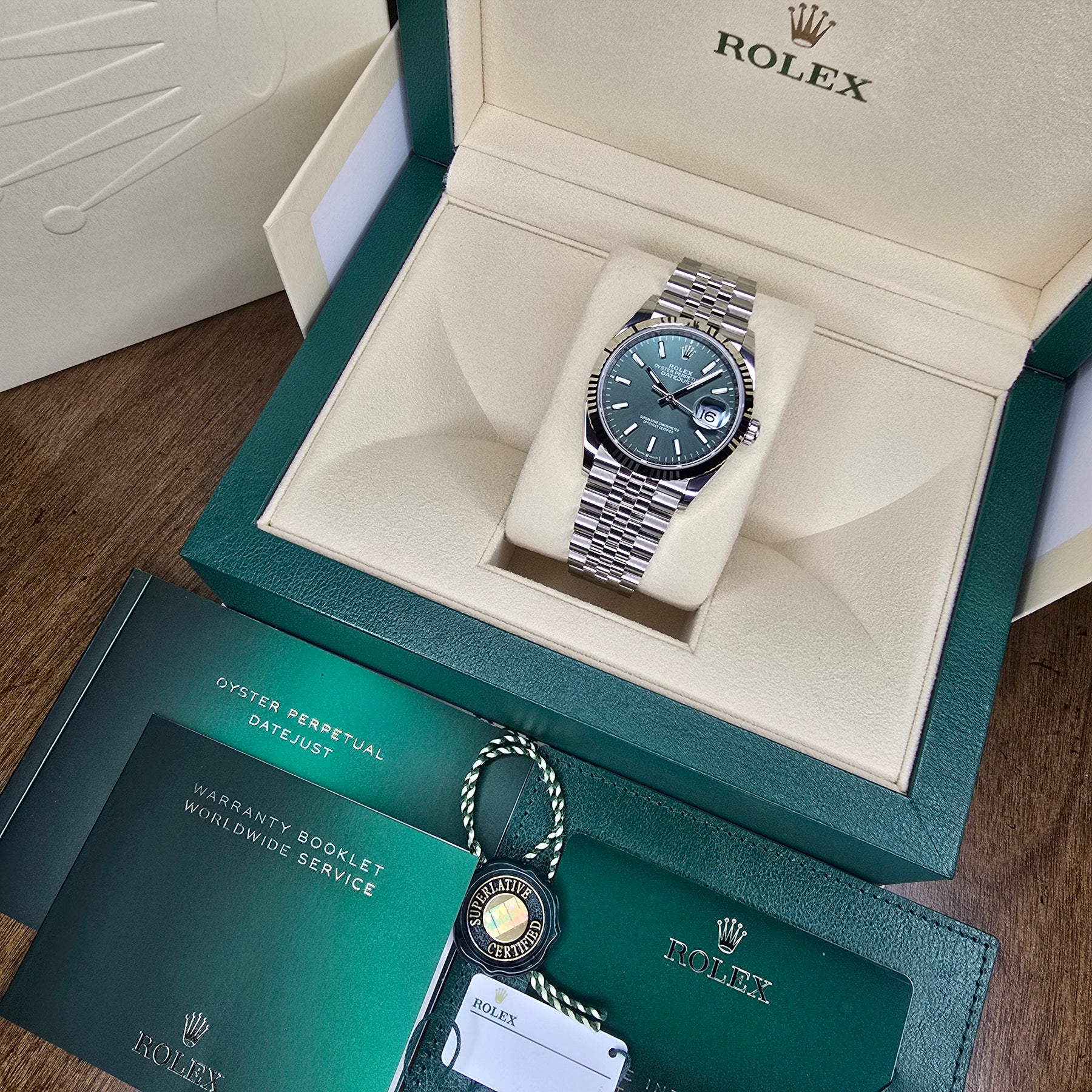 Rolex Datejust 126234 Mint Green full set view