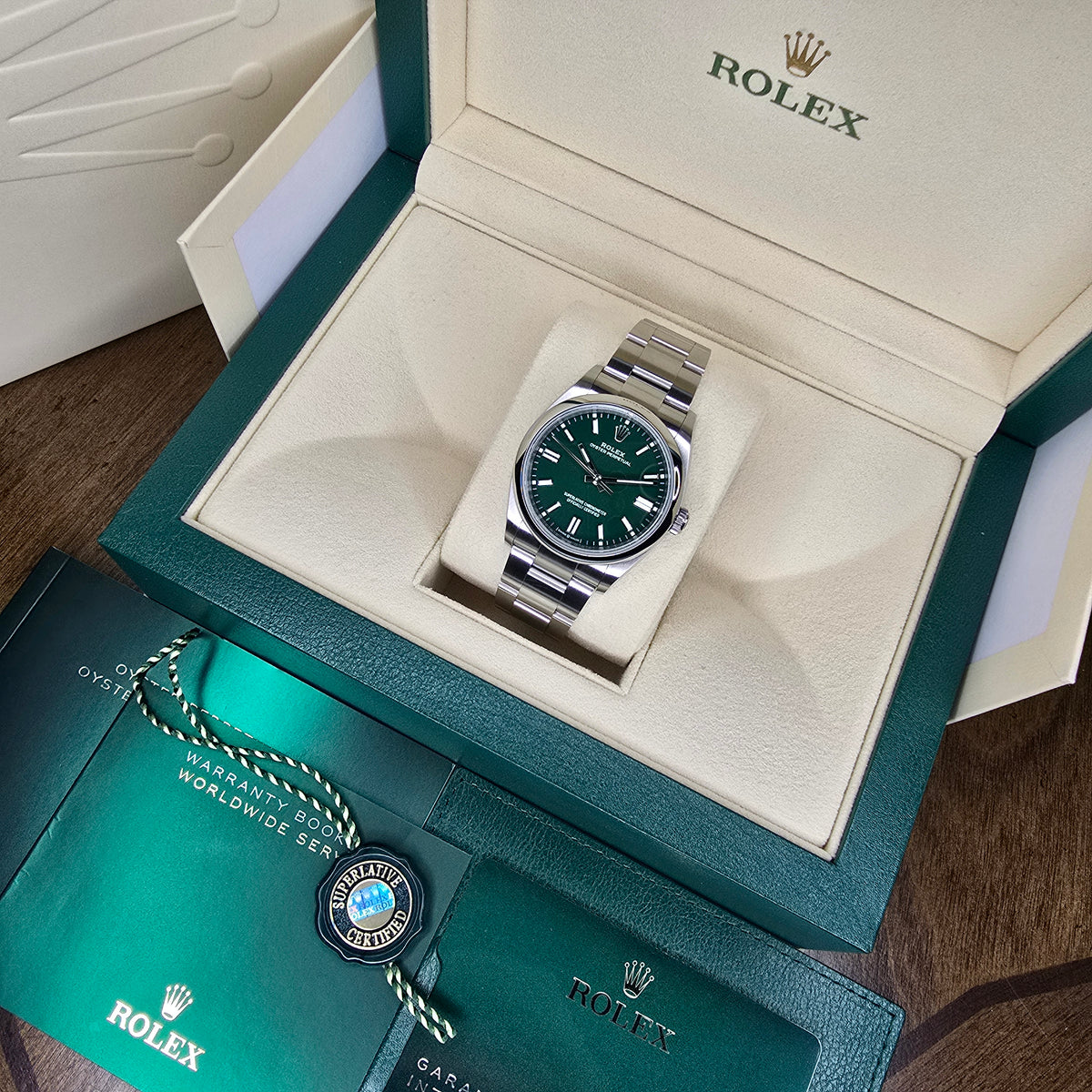Rolex Oyster Perpetual 126000 full set view