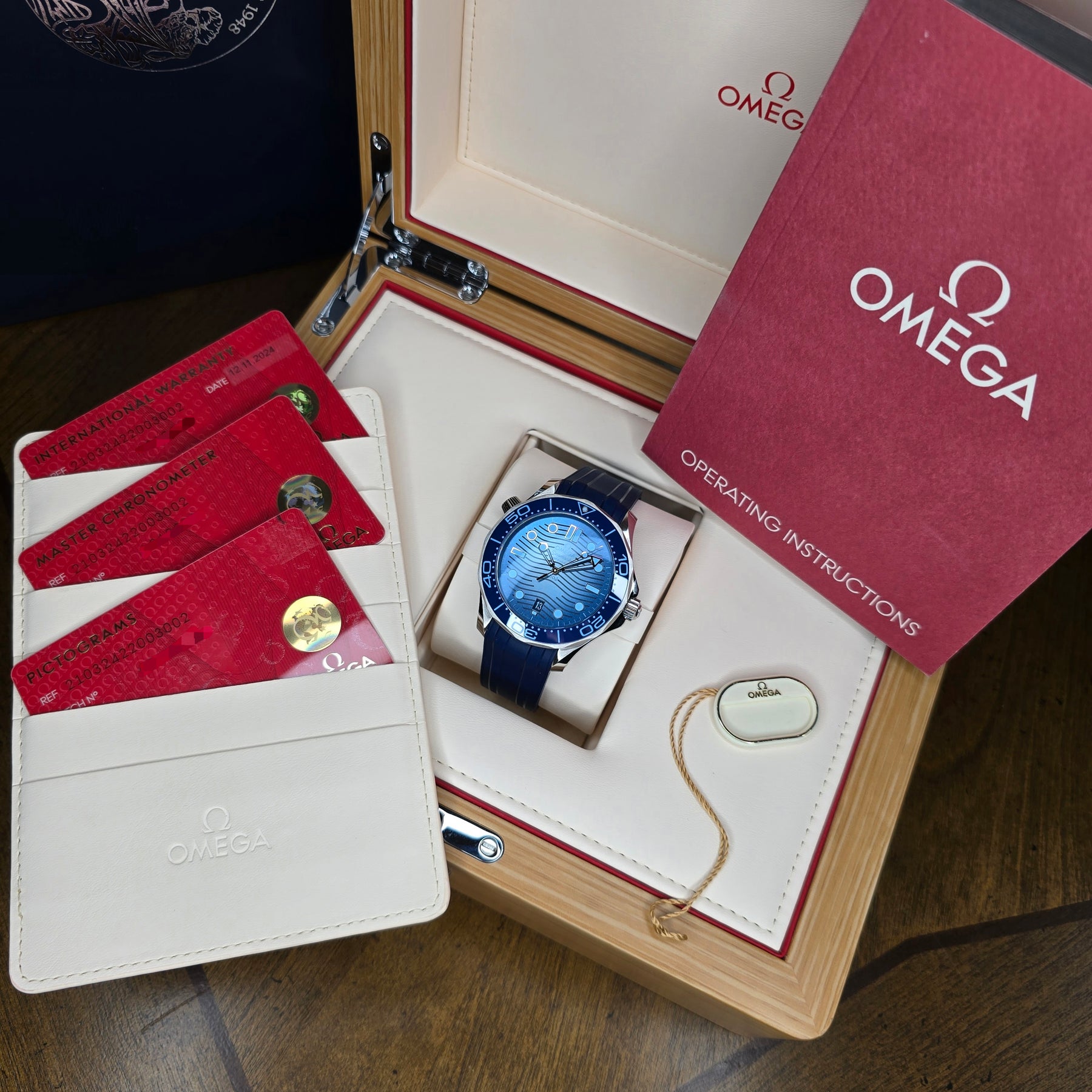 Omega Seamaster Diver 300 Summer Blue full set view