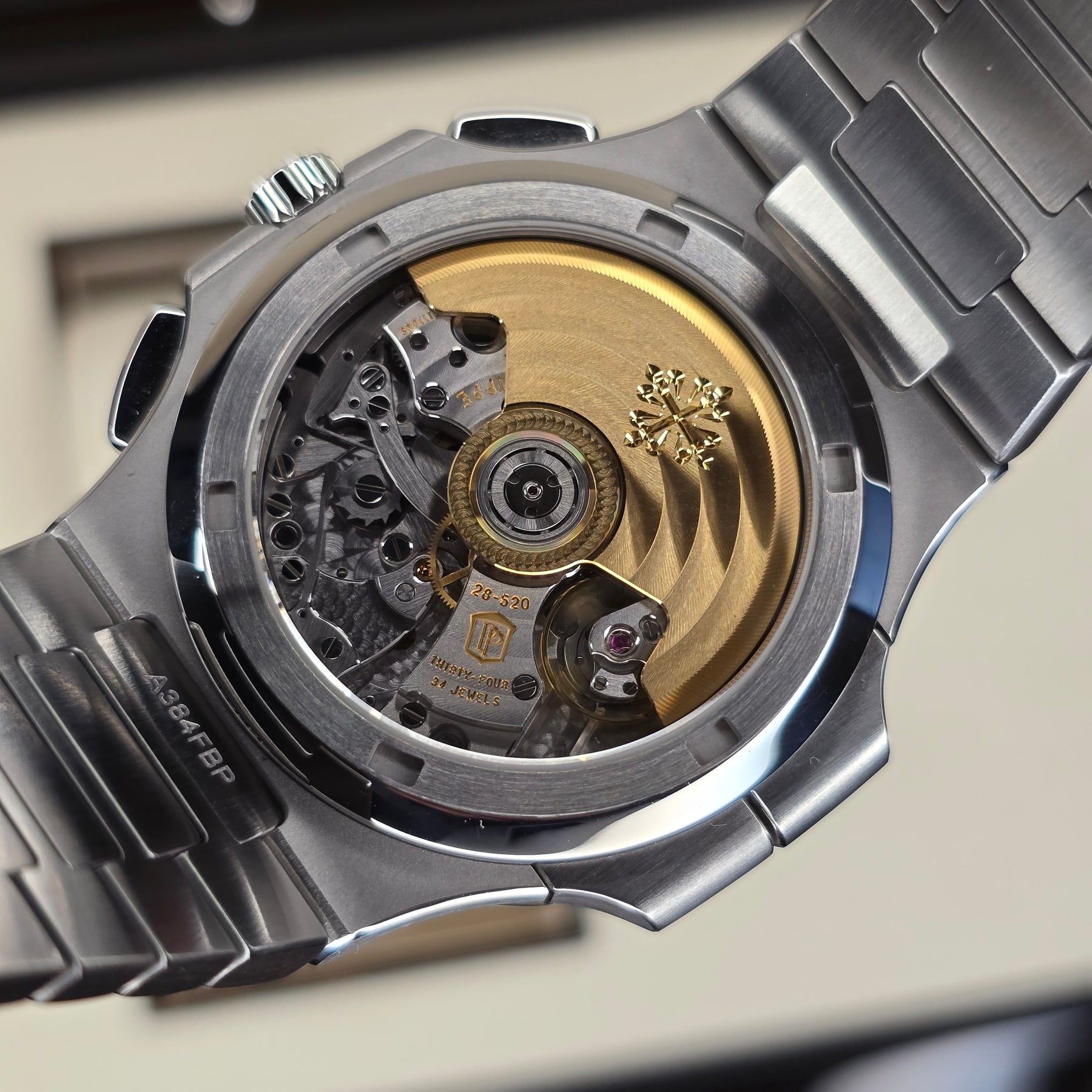 Patek Philippe Nautilus 5990/1A movement view