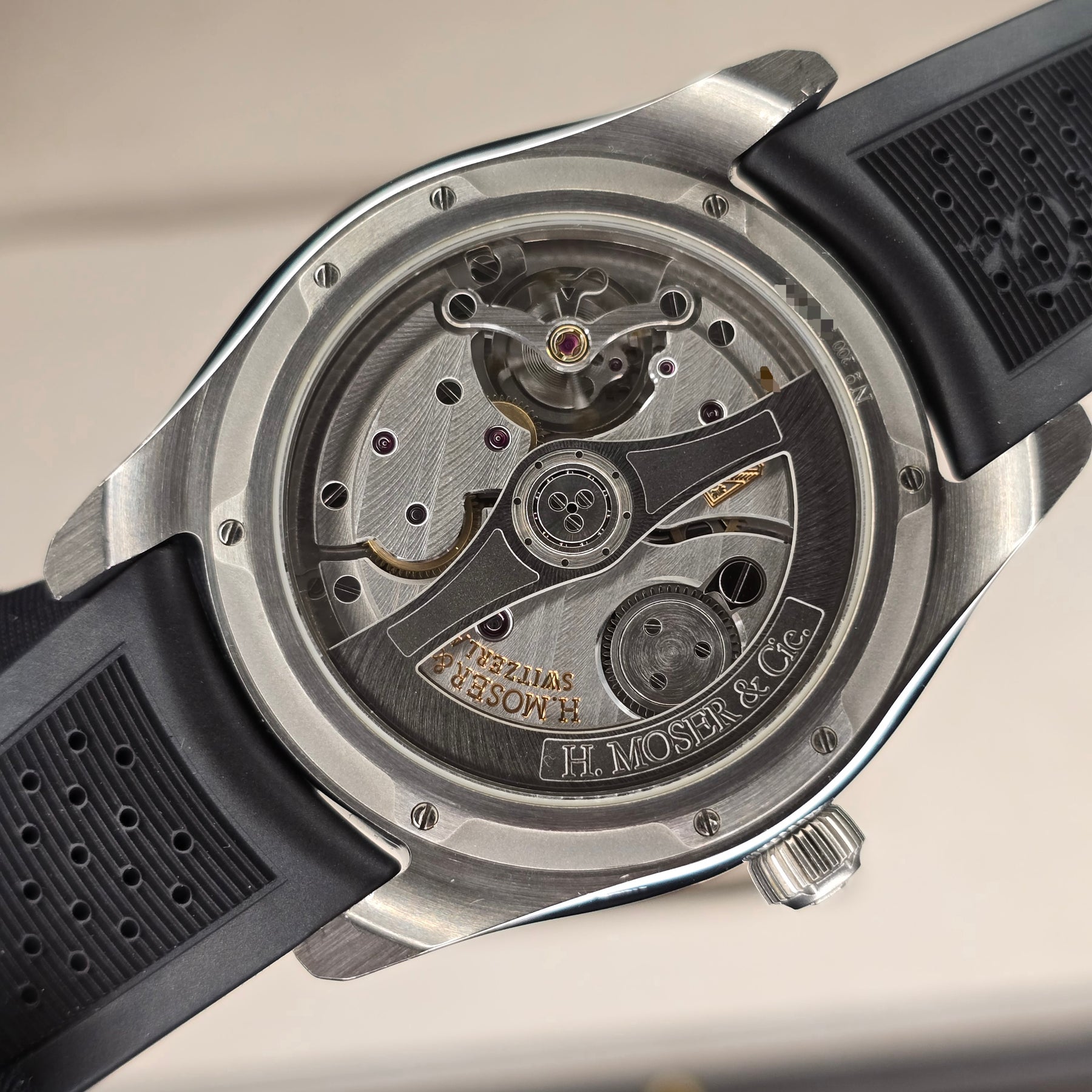 H. Moser & Cie Pioneer Blue Fume Smoke 3200 movement view