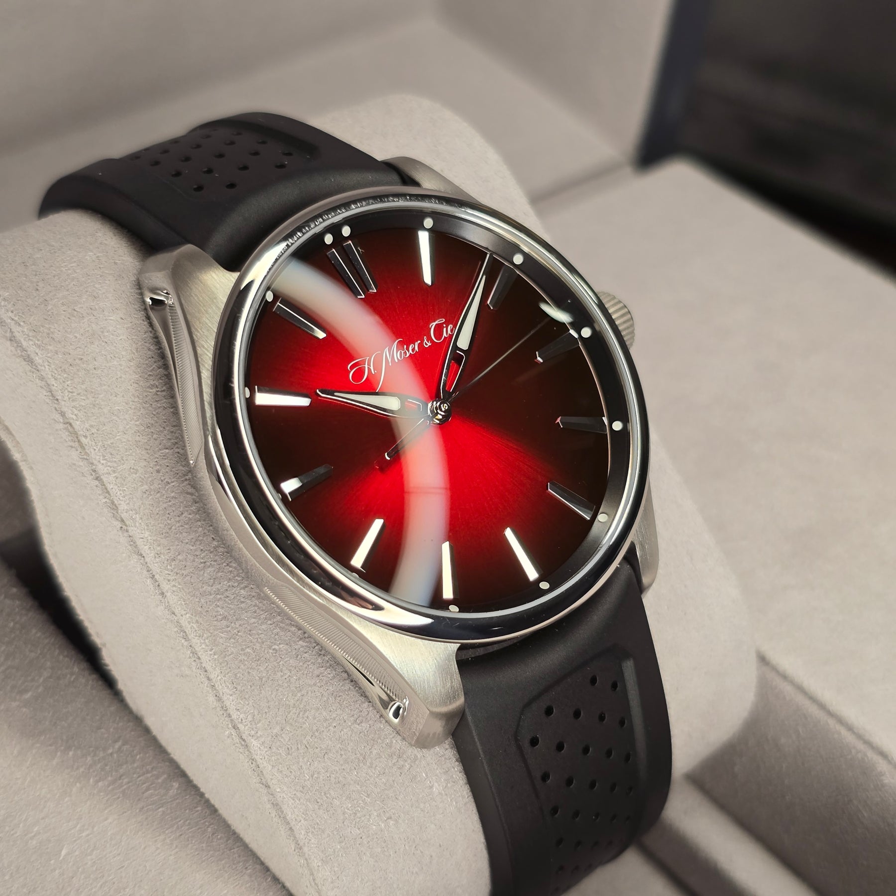 H. Moser & Cie Pioneer Swiss Red Mad Fume 3200 left side case view