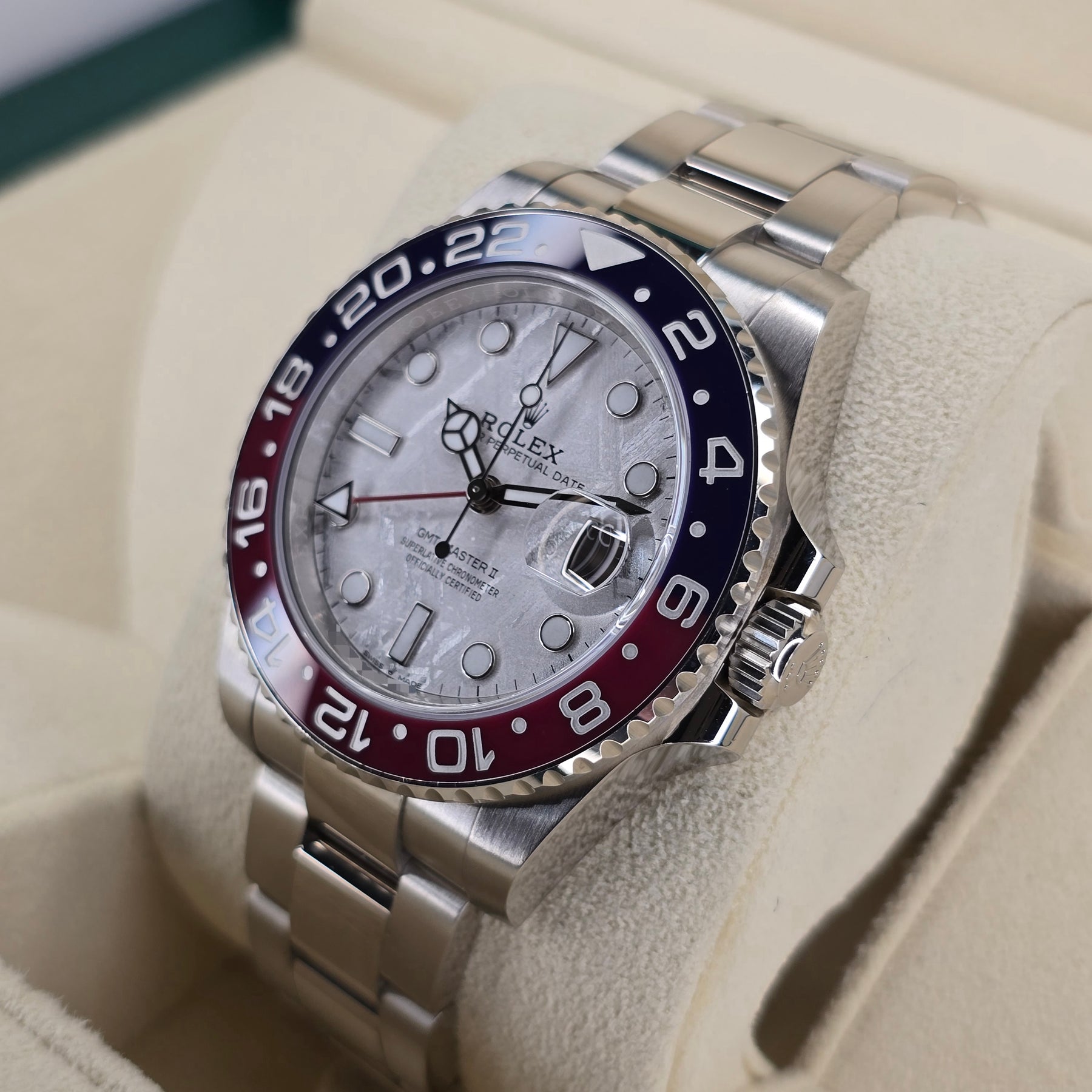 Rolex GMT-Master II 126719BLRO Meteorite right side case view