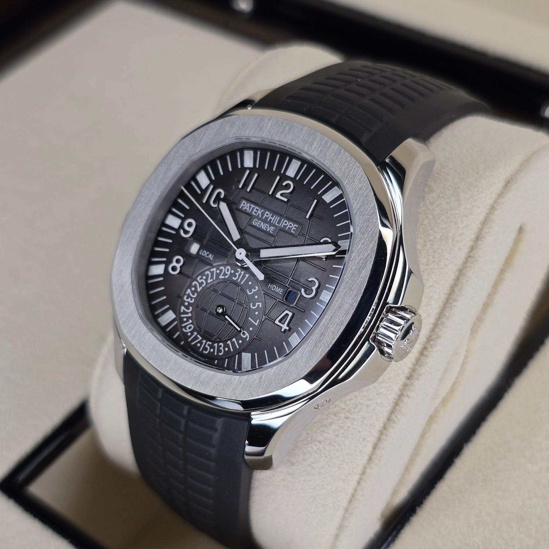 Patek Philippe Aquanaut Travel Time 5164A right side case view