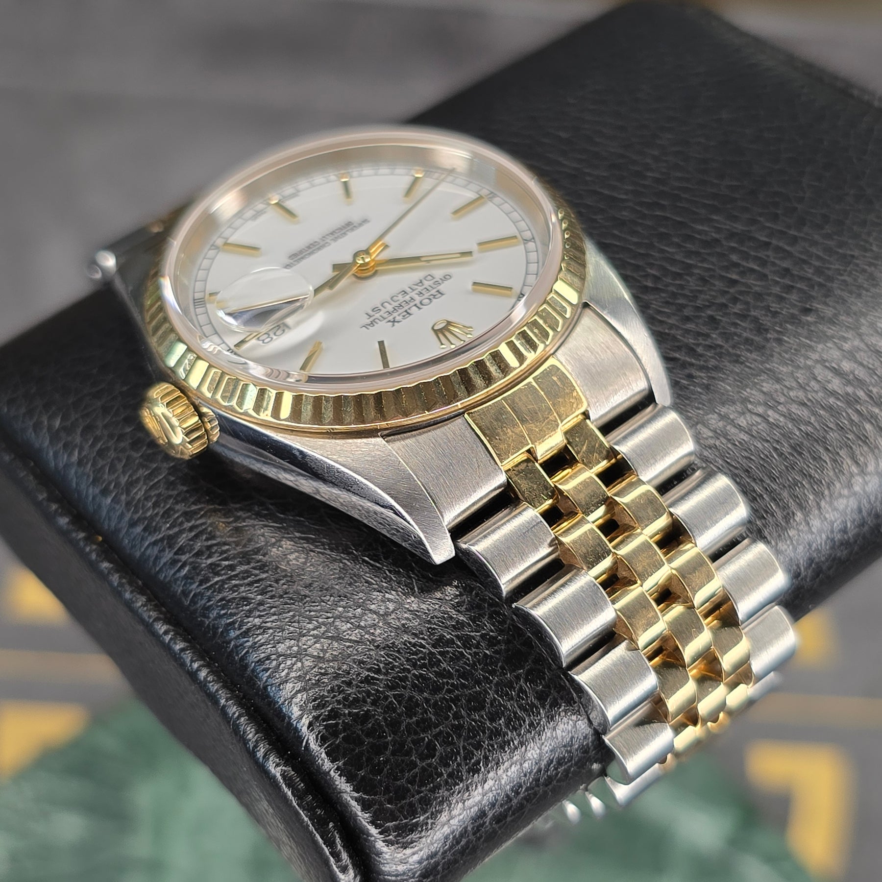 Rolex Datejust 36 Two-Tone 16233 lugs, bracelet view