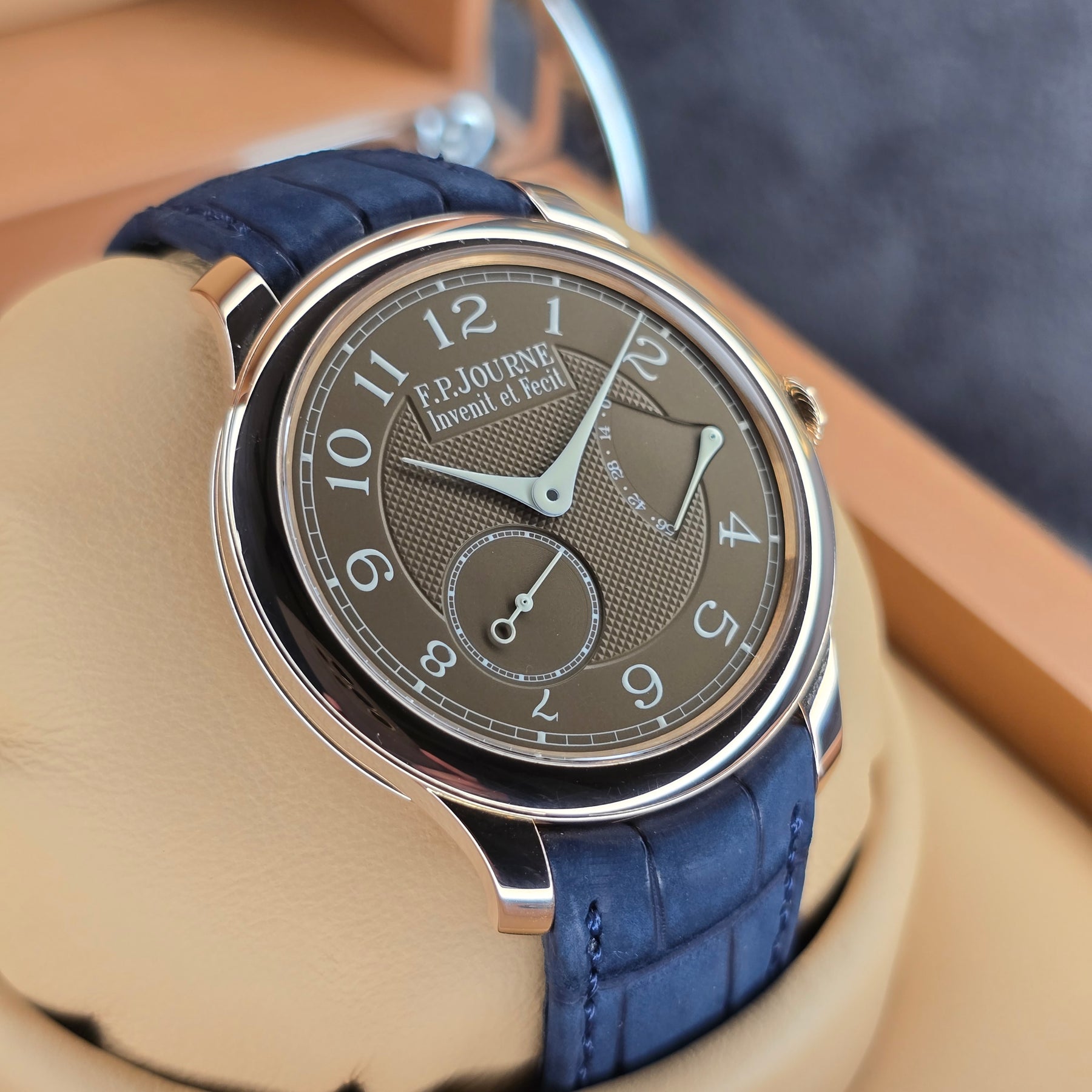 F.P. Journe Chronometre Souverain Havana left side case view