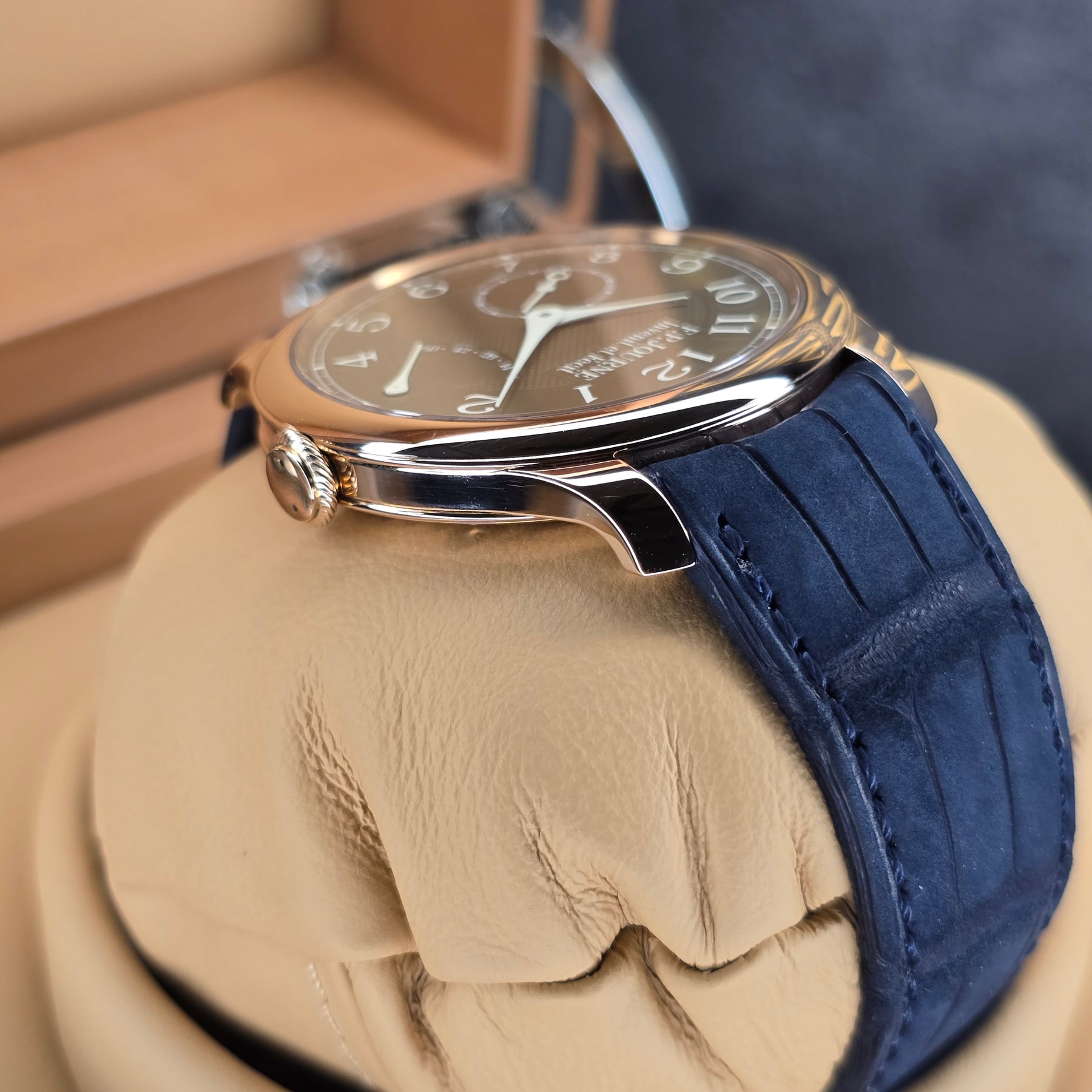 F.P. Journe Chronometre Souverain Havana case, strap view