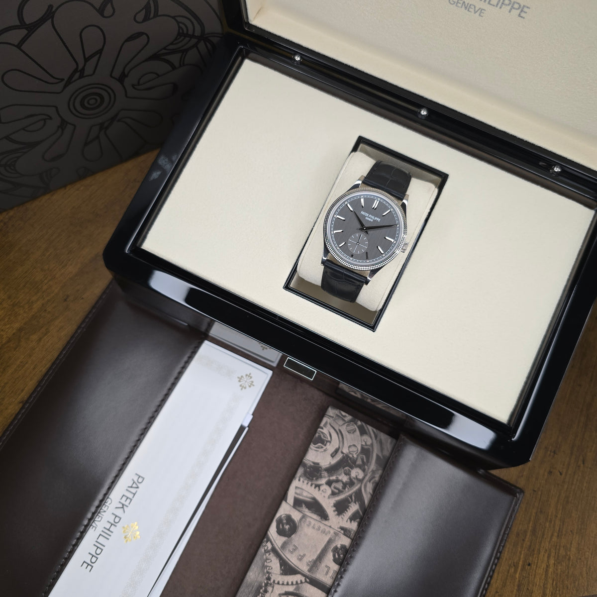 Patek Philippe Calatrava 611G full set view