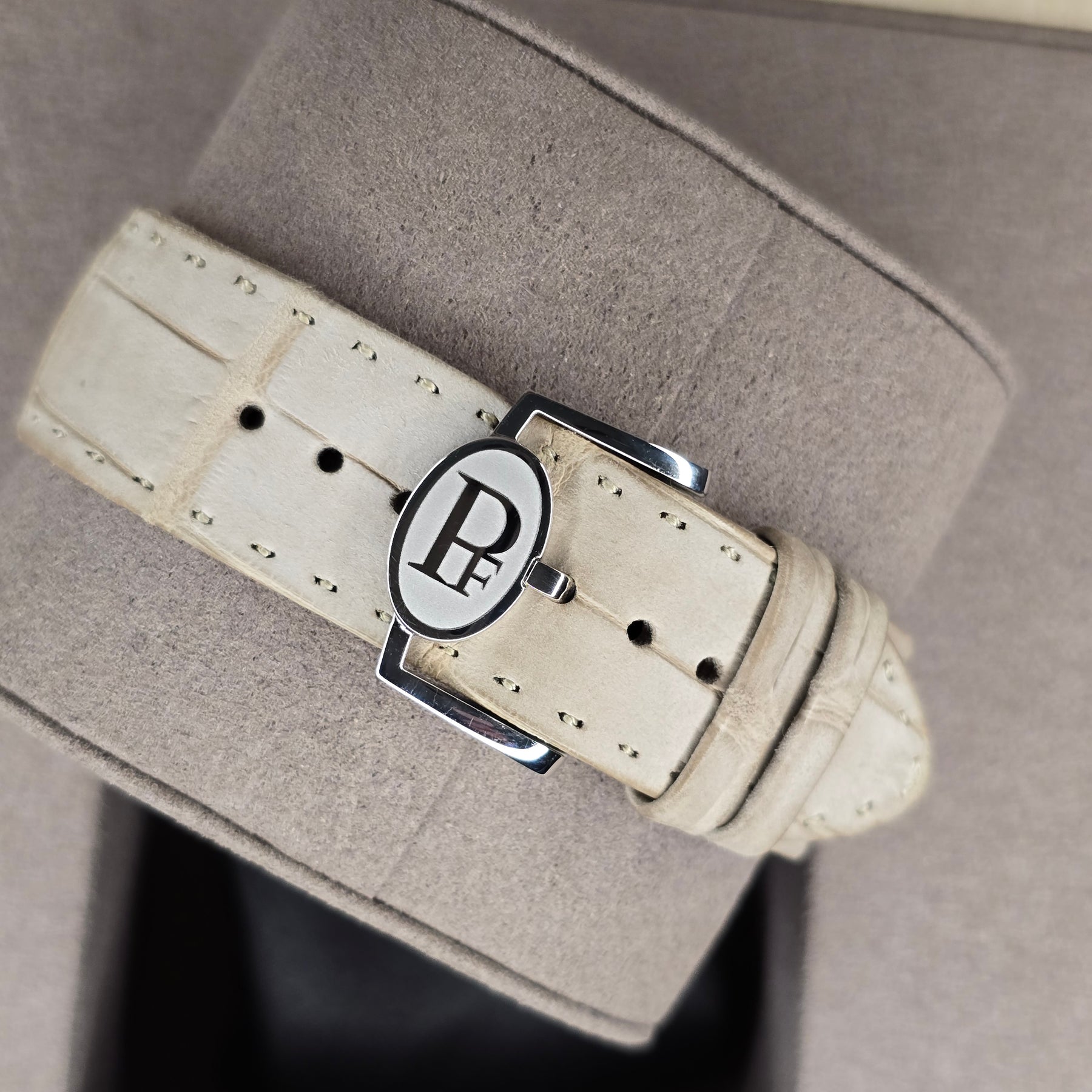 Parmigiani Fleurier Toric Petite Second PFC940 clasp