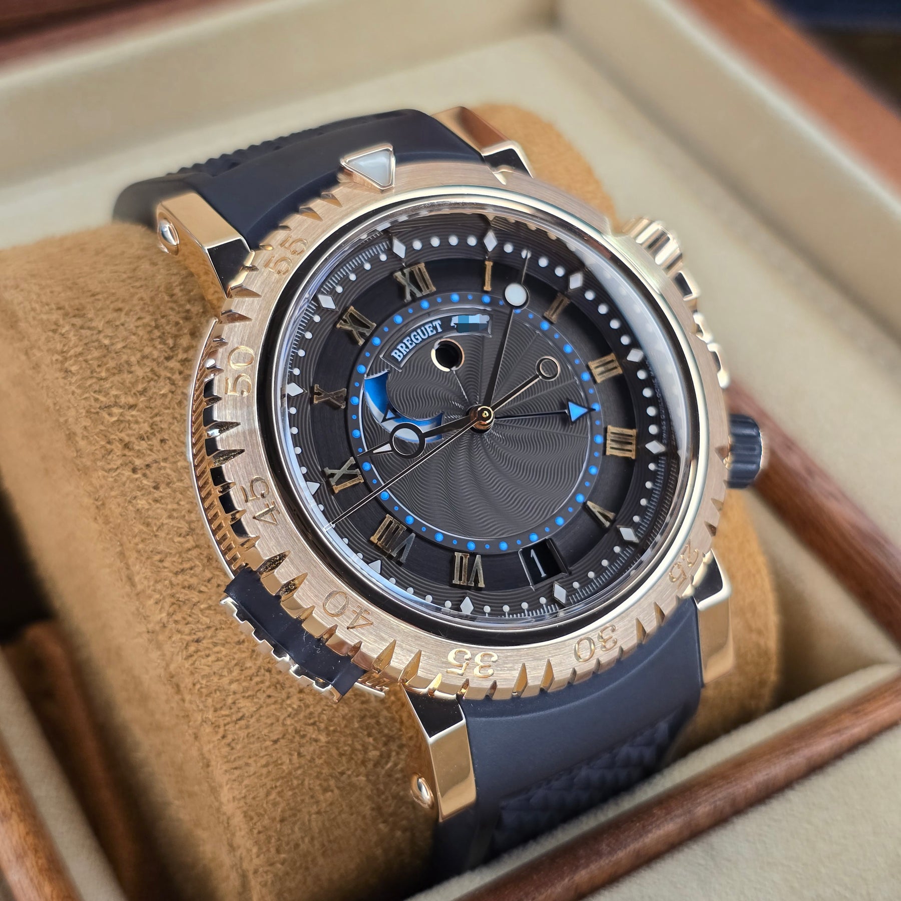 Breguet Marine Royale Alarm 5847 left side case