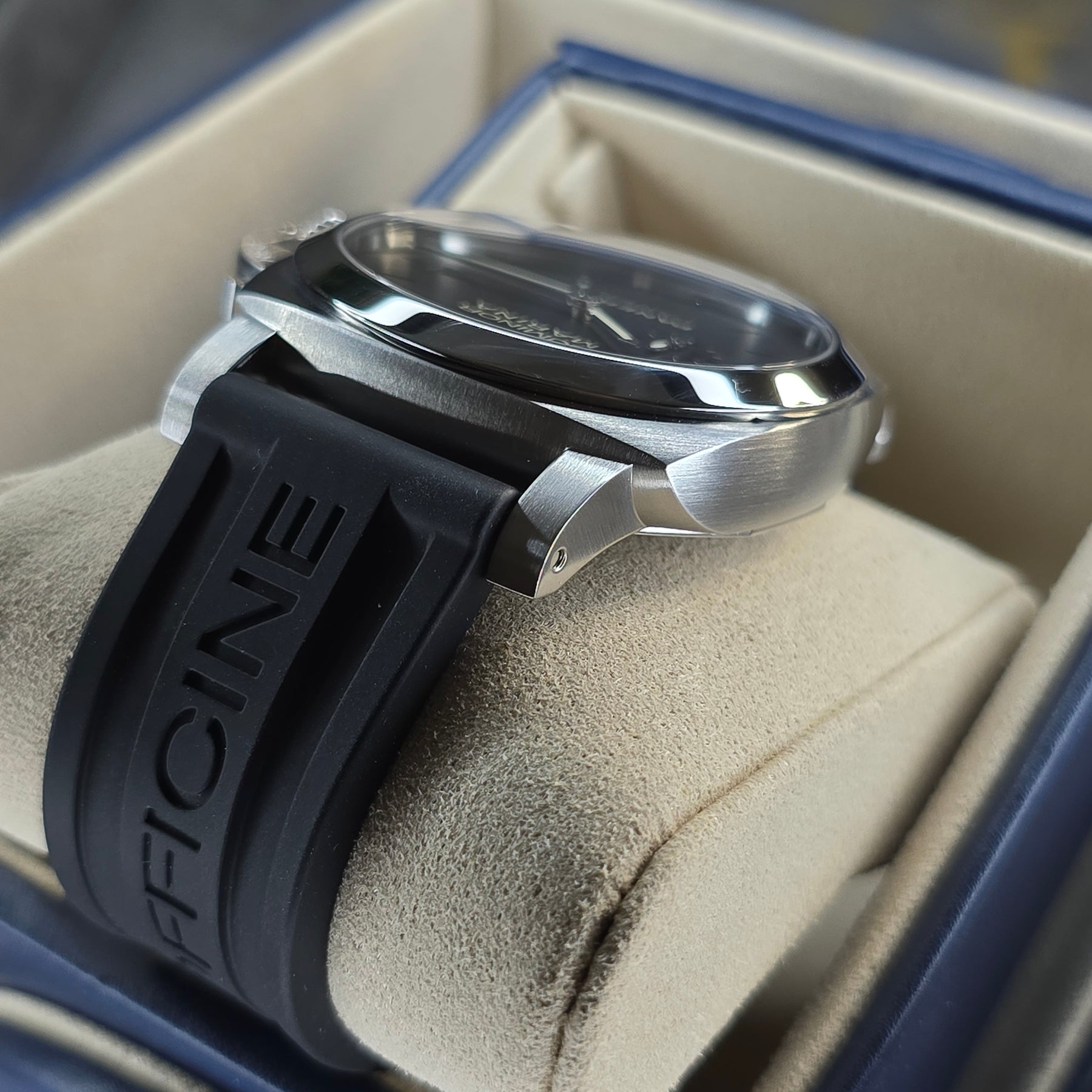 Panerai Luminor Marina PAM03312 lug strap