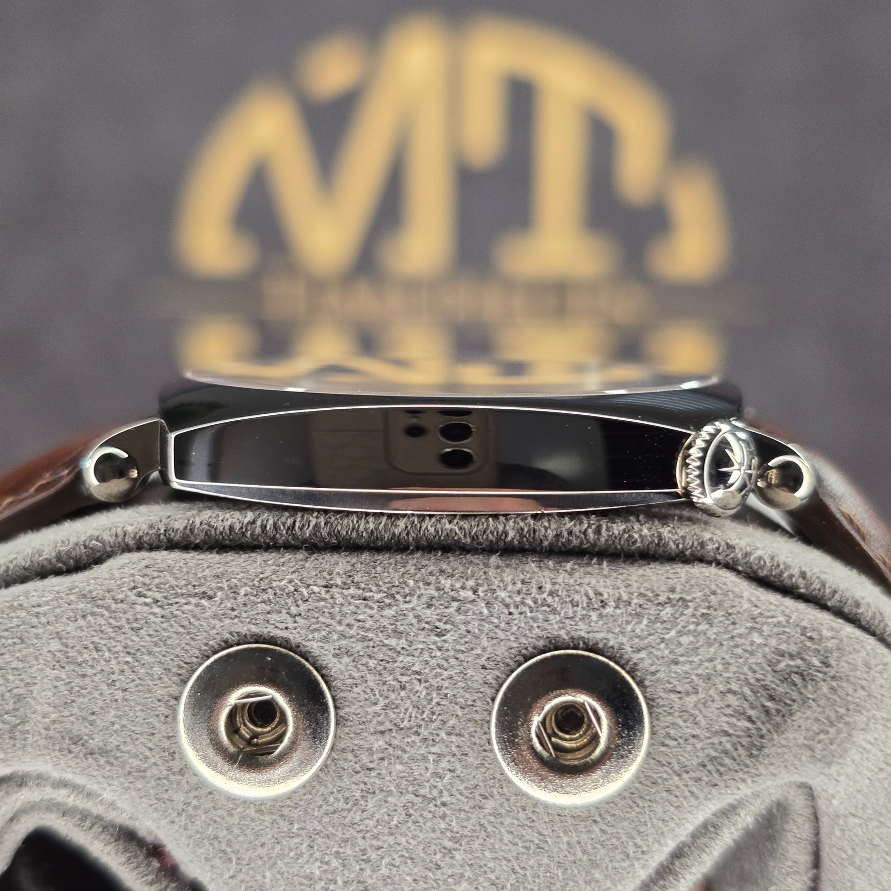 Vacheron Constantin Historiques American 1921 82035 case side view