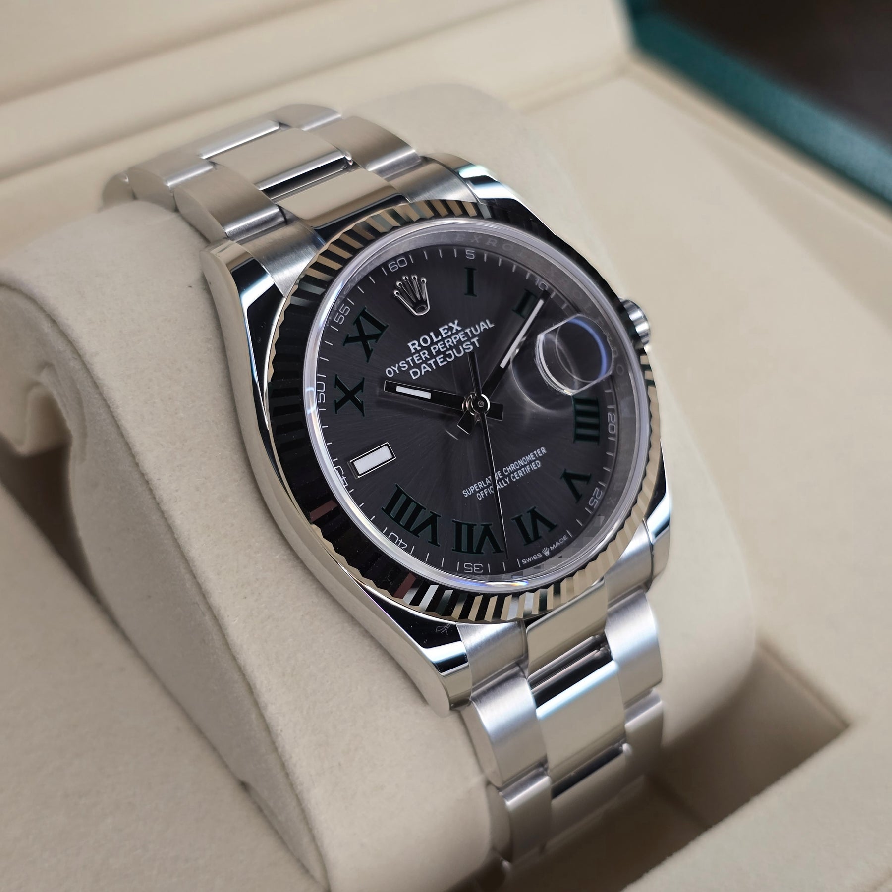 Rolex Datejust 126234 Wimbledon left side case