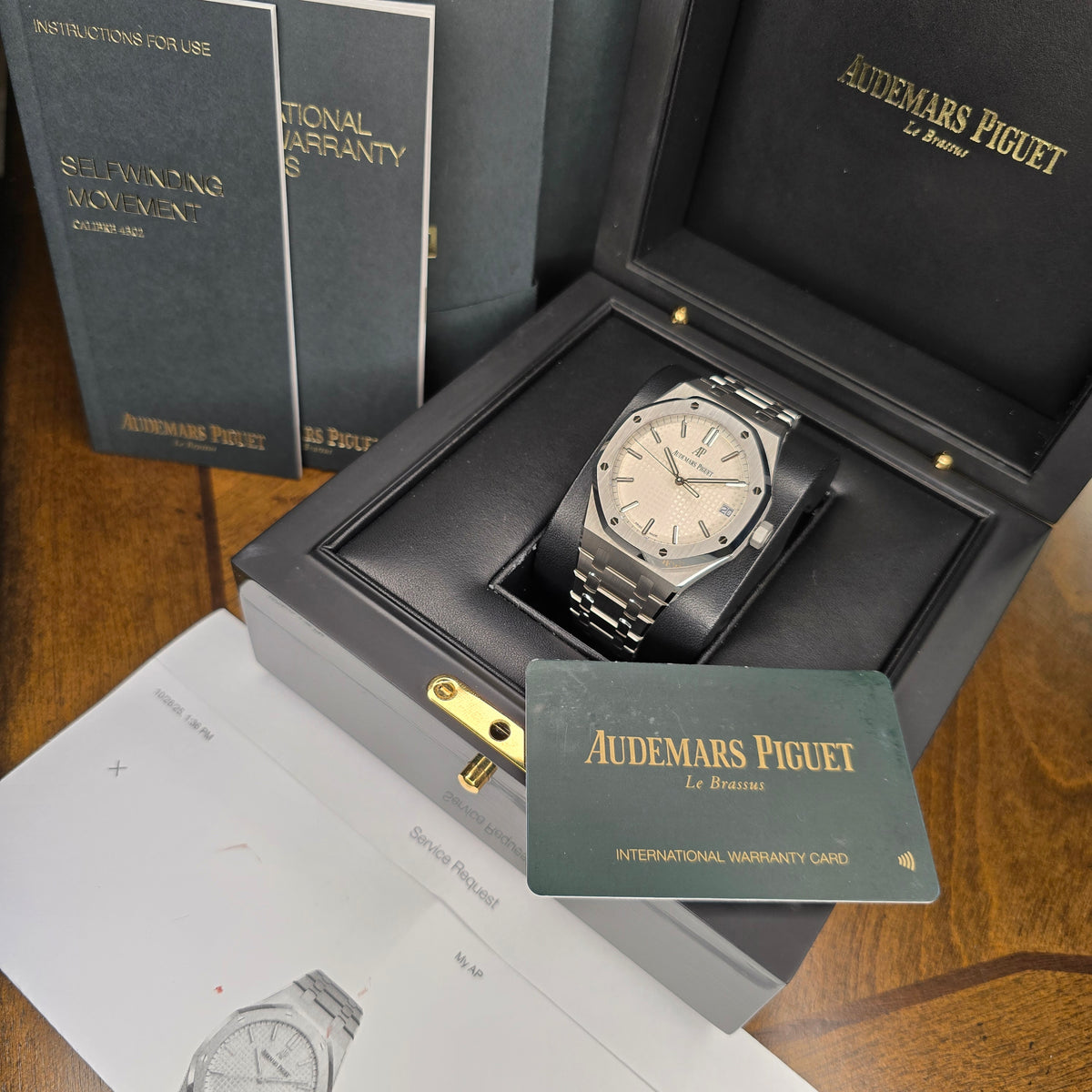 Audemars Piguet Royal Oak Silver Dial 15500st full set