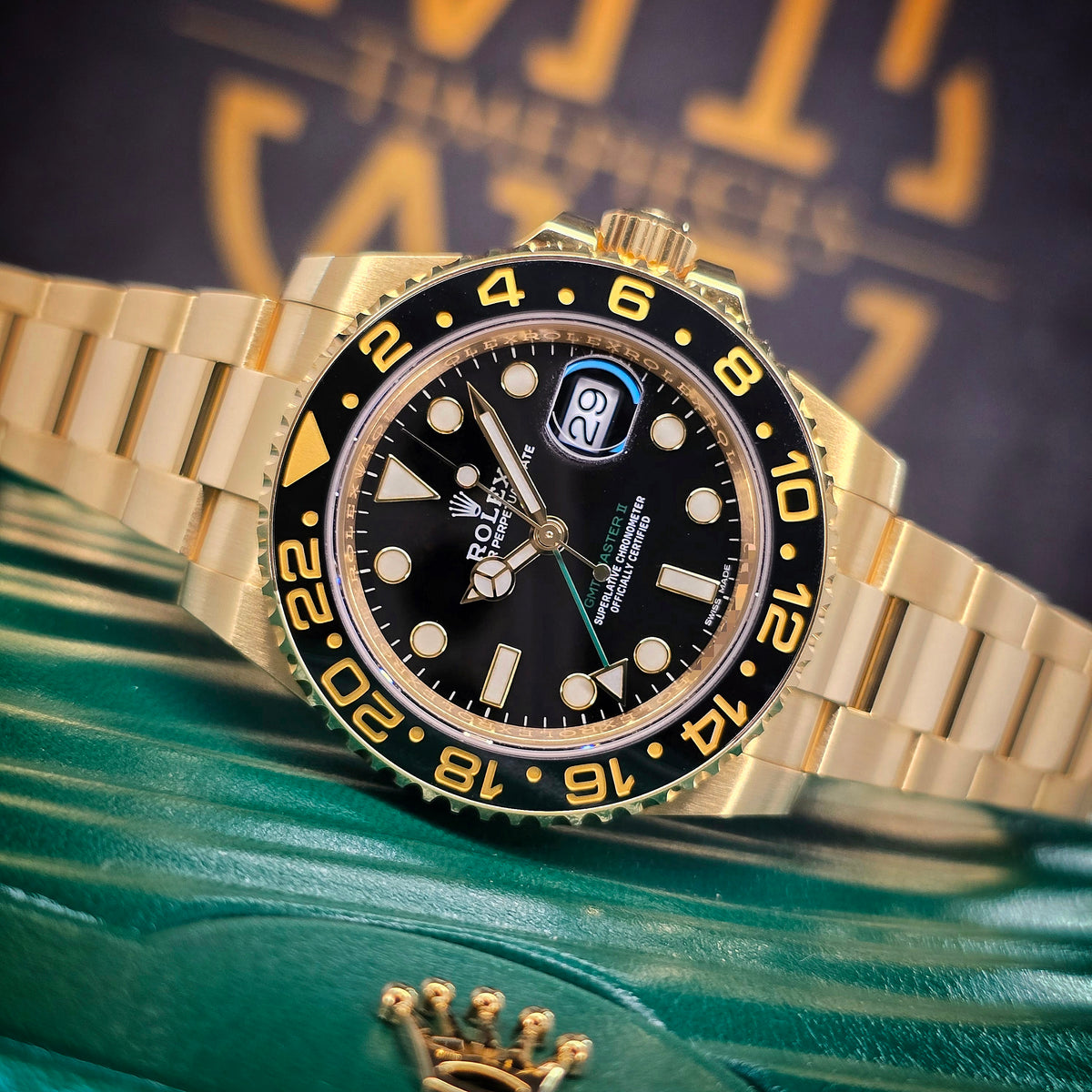 Rolex GMT-Master II 116718LN dial