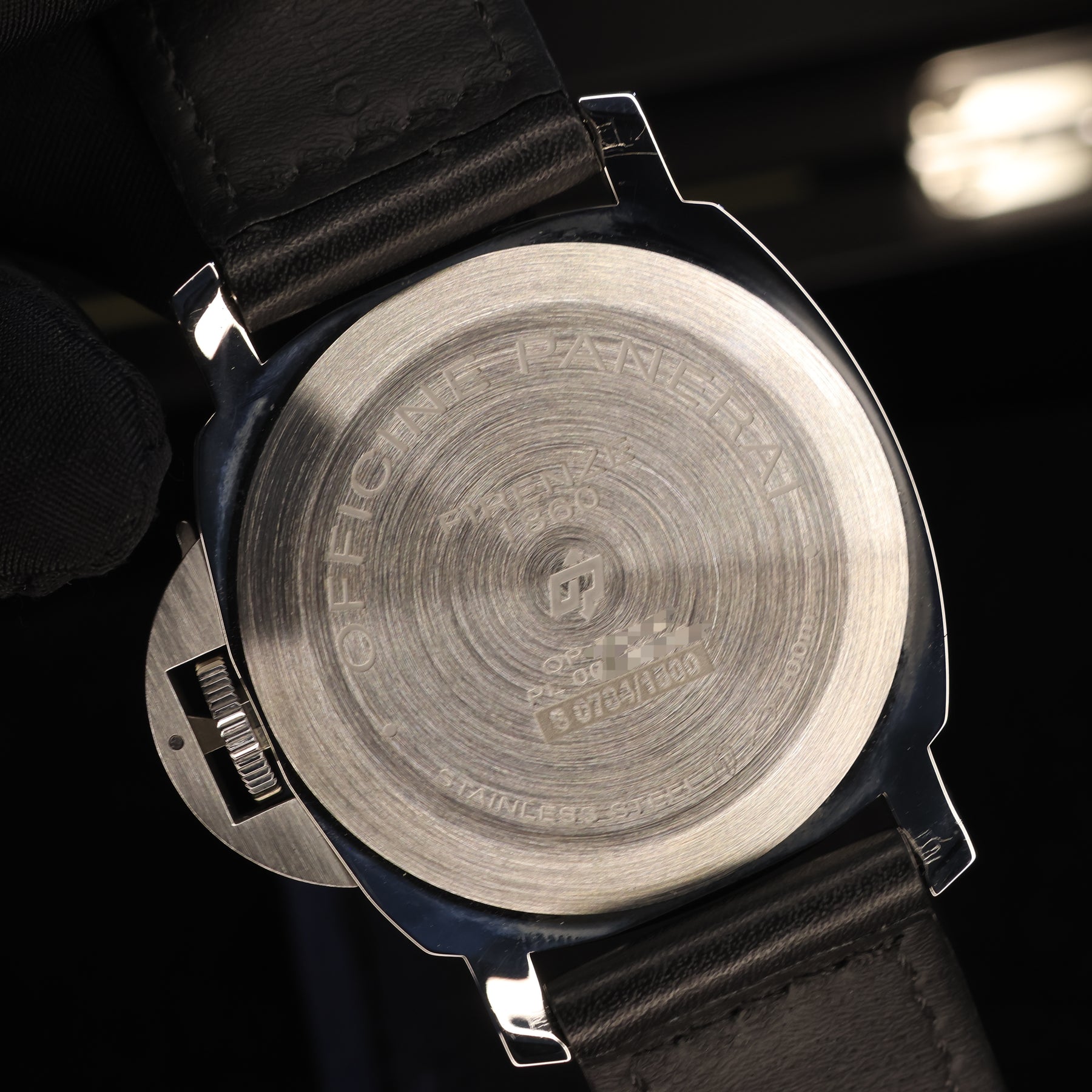 Panerai PAM00631 caseback view