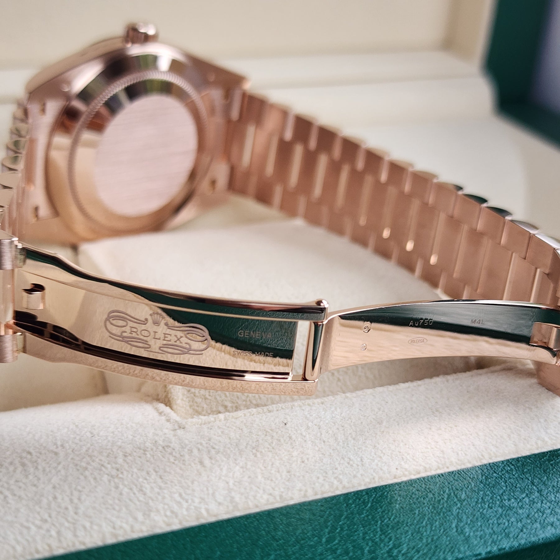 Rolex Day-Date Presidential 228235 clasp view