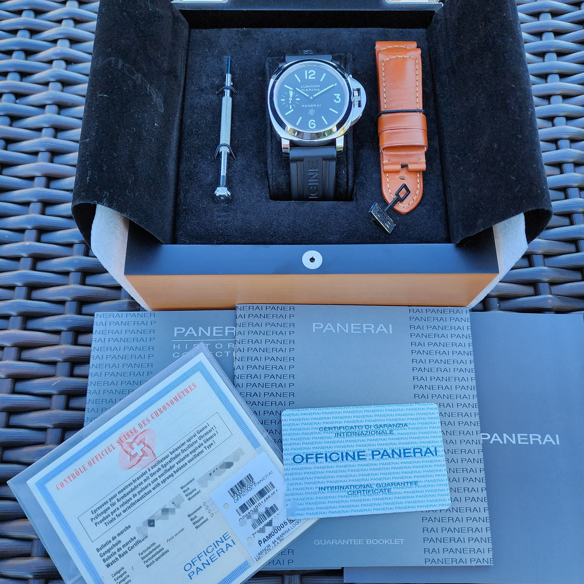 Panerai Luminor Logo PAM 0005 44mm