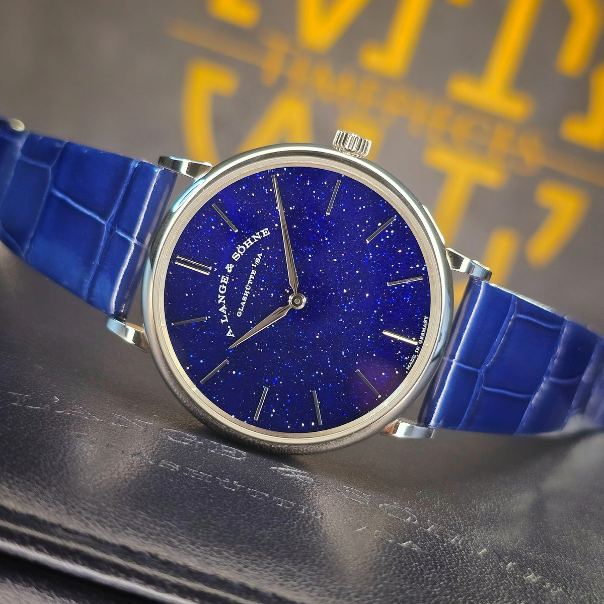 A. Lange & Sohne Saxonia Ultra Thin 205.086 front 