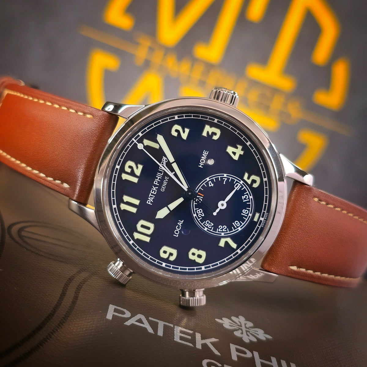 Patek Philippe Calatrava Pilot Travel Time 5524G front