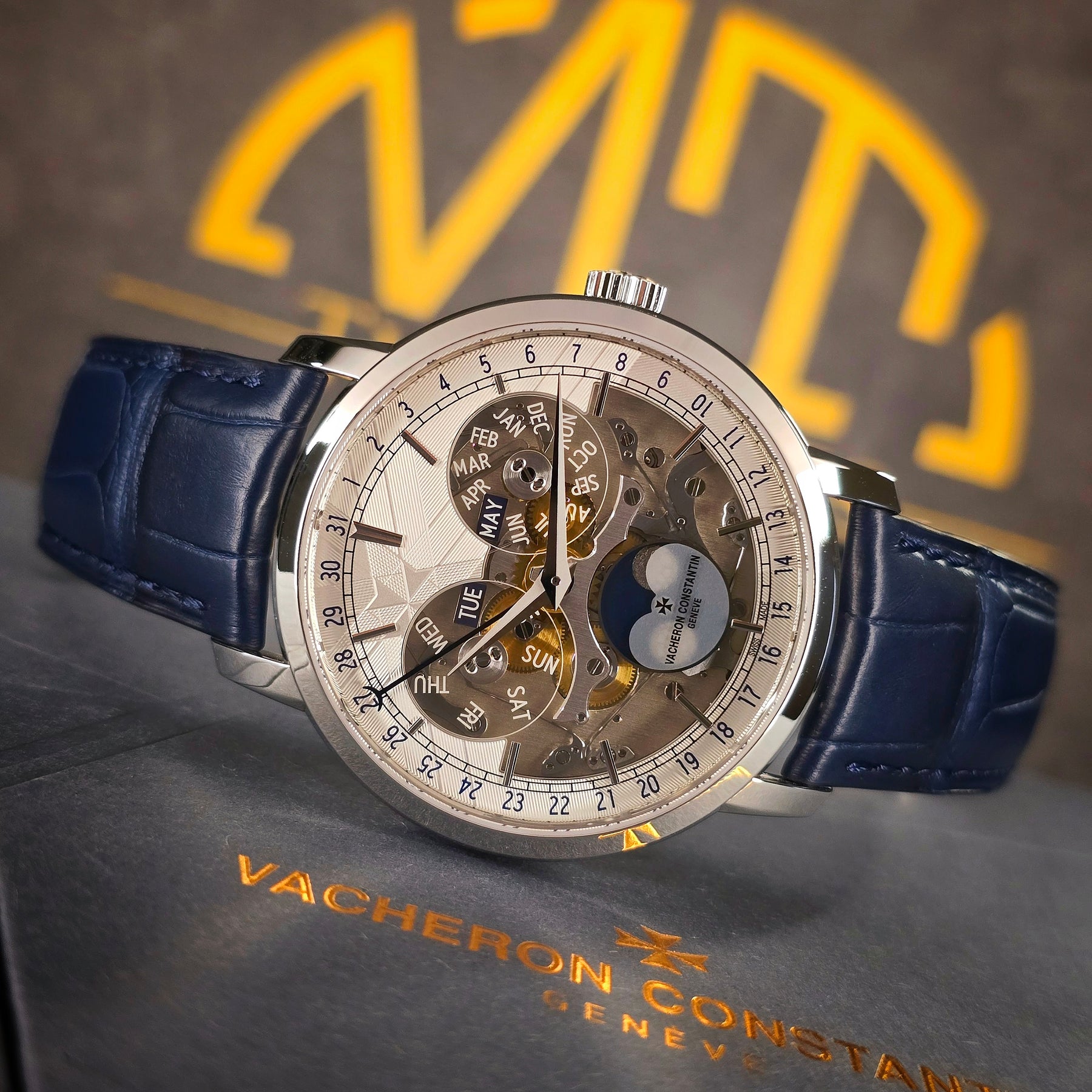 Vacheron Constantin Traditionnelle Complete Calendar 4020T/000P-H038 dial